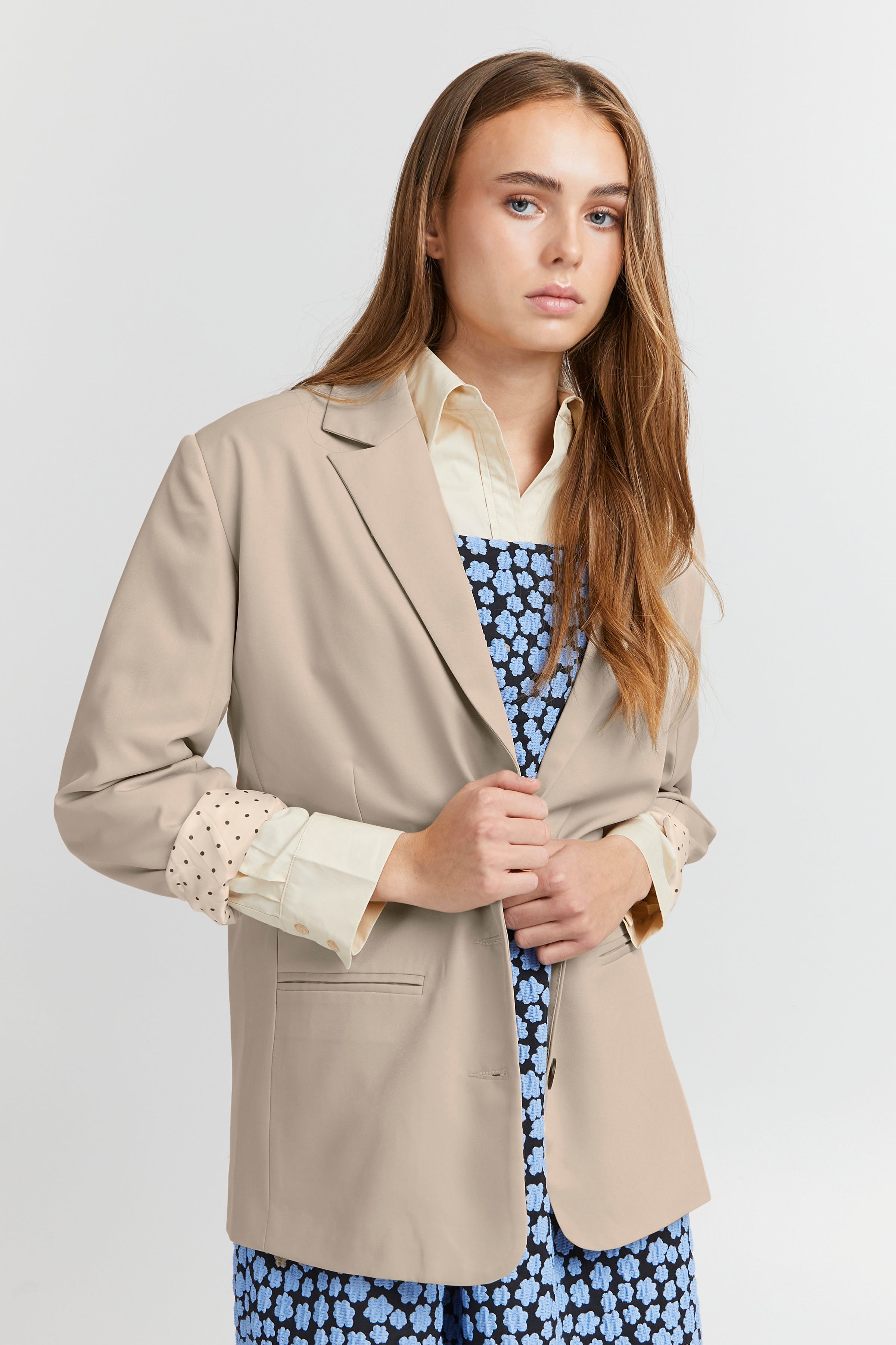 IXAVA Blazer LOOKBOOK FRONT 20116588-151308