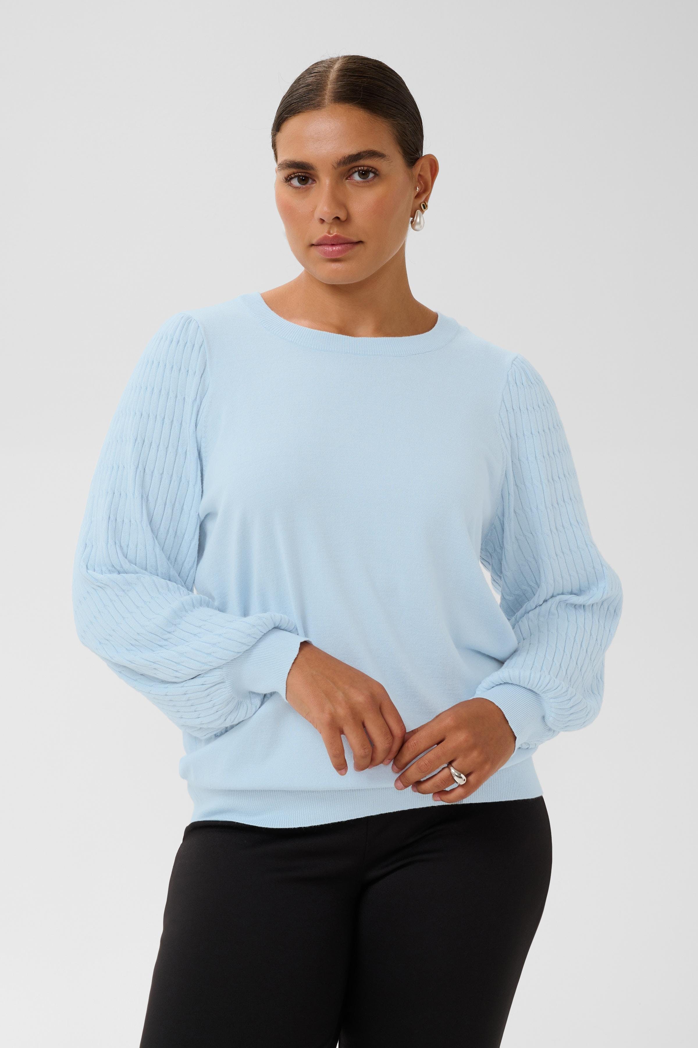 KClini Pullover LOOKBOOK FRONT 10582598-144210