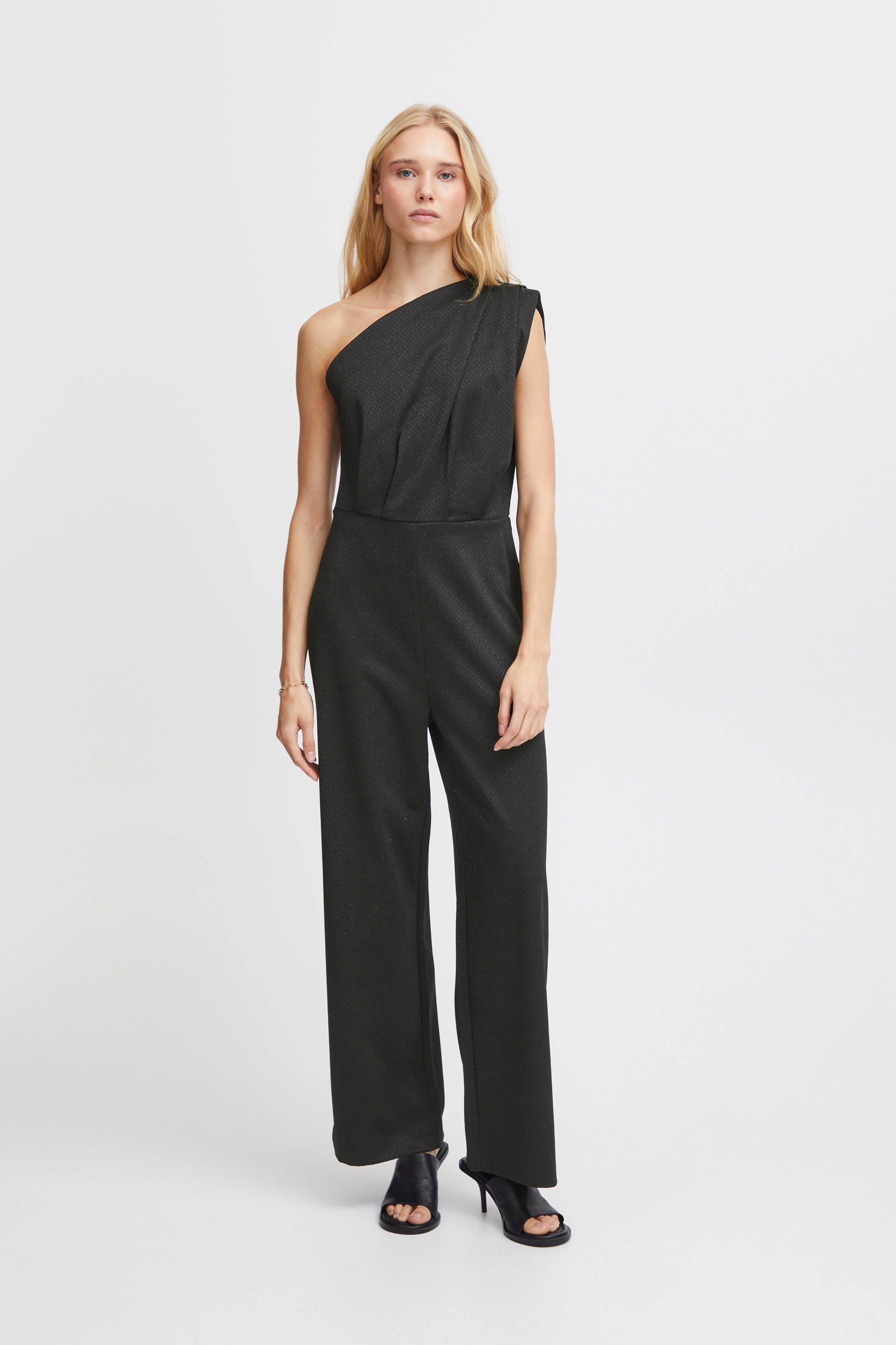 IHKATE Hose LOOKBOOK FRONT 20119923-194008