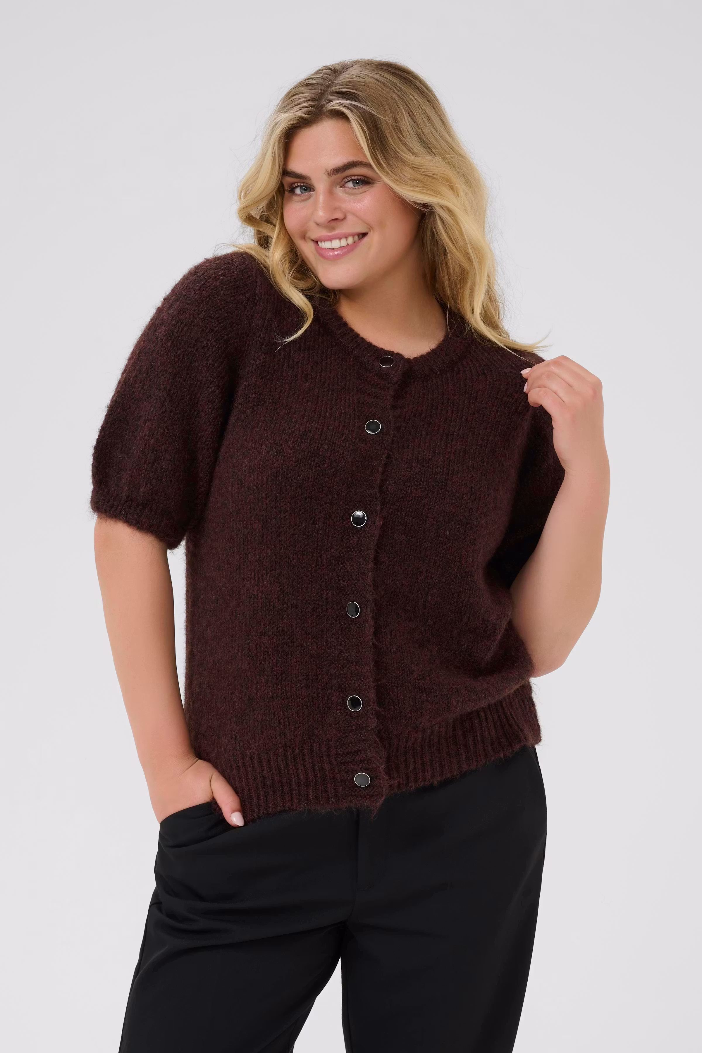 KCemilia Cardigan LOOKBOOK FRONT 10583437-191619