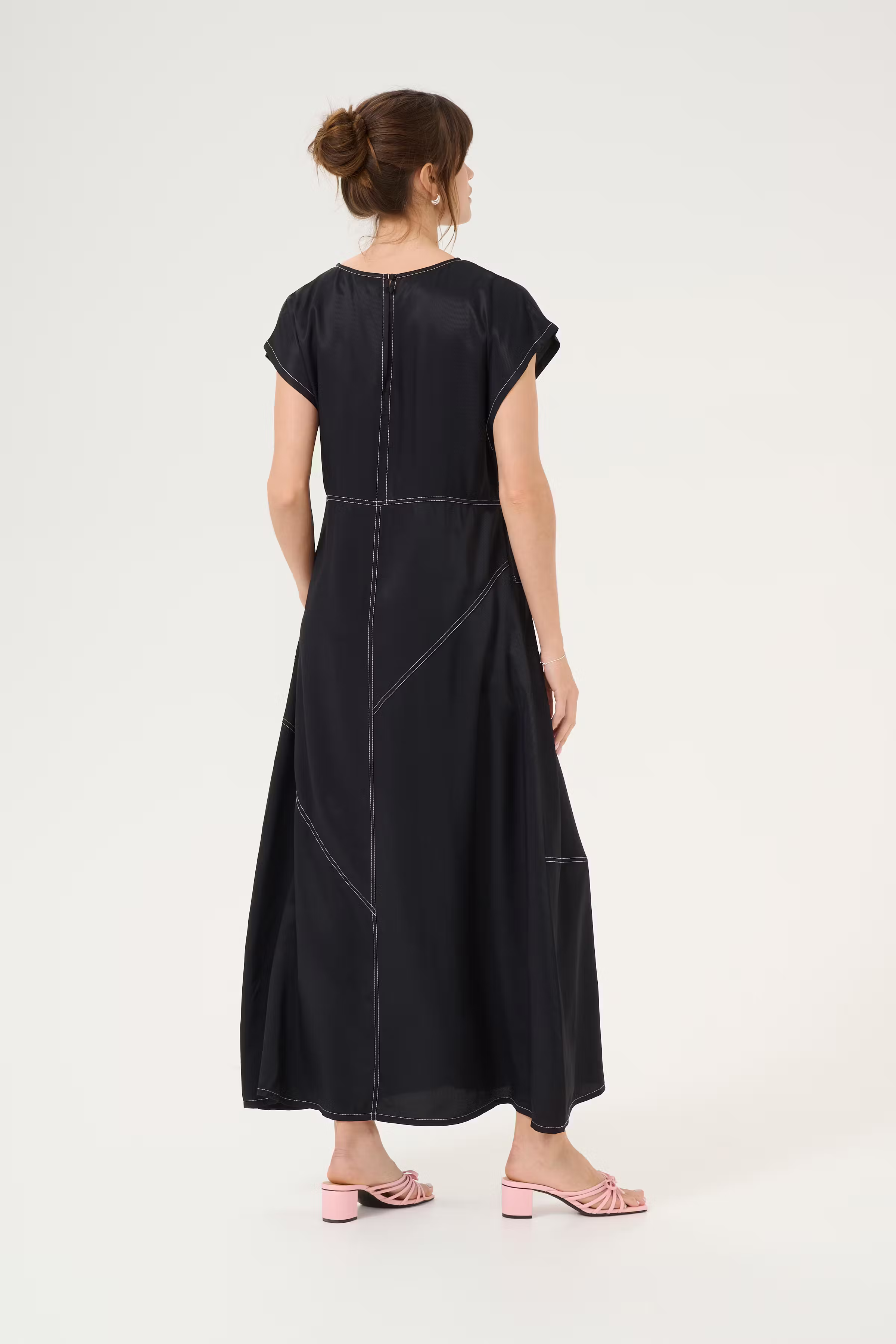 CUcenta Jurk LOOKBOOK BACK 50111610-500012