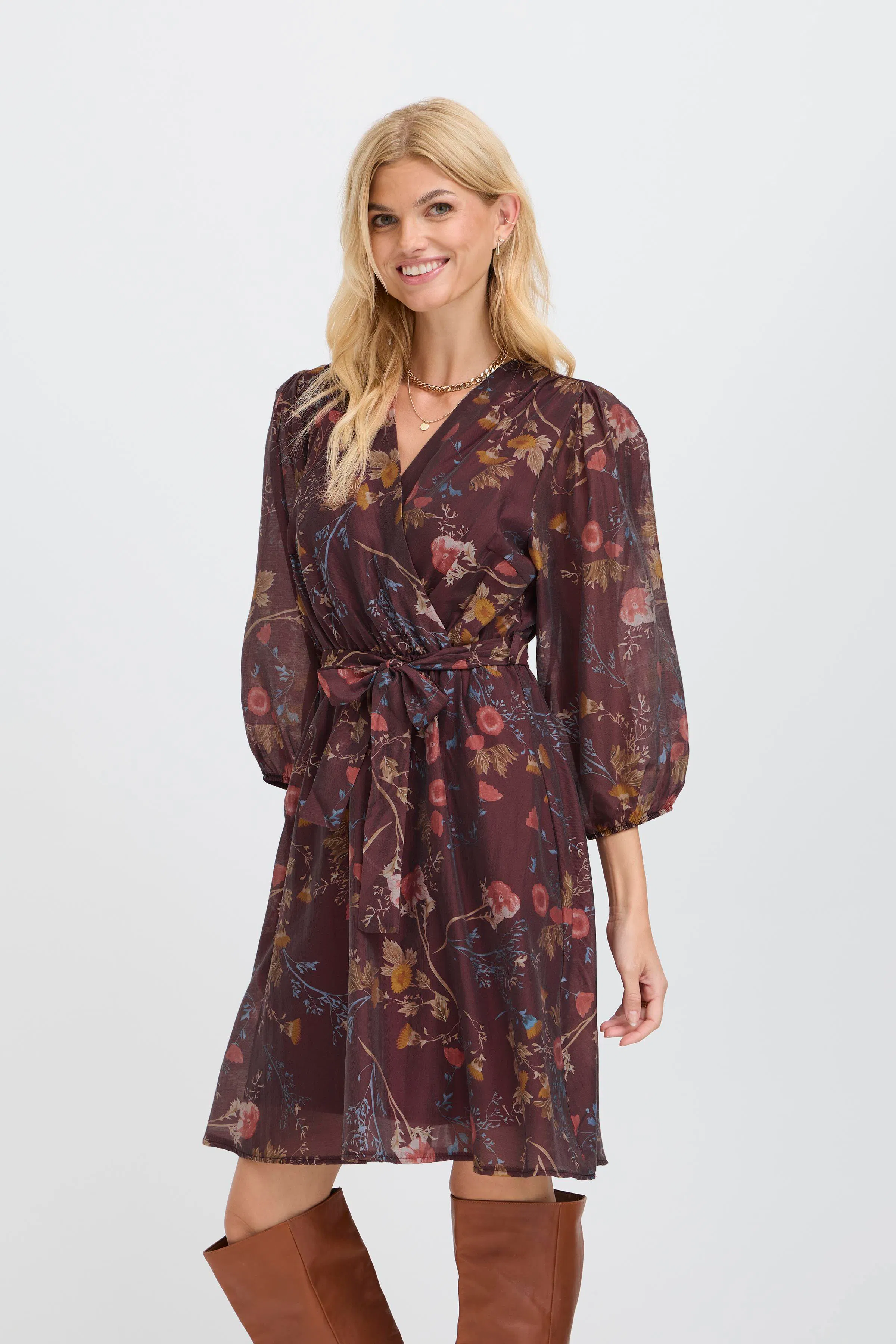 SBLEYIA Kjole LOOKBOOK FRONT 22101066-191724