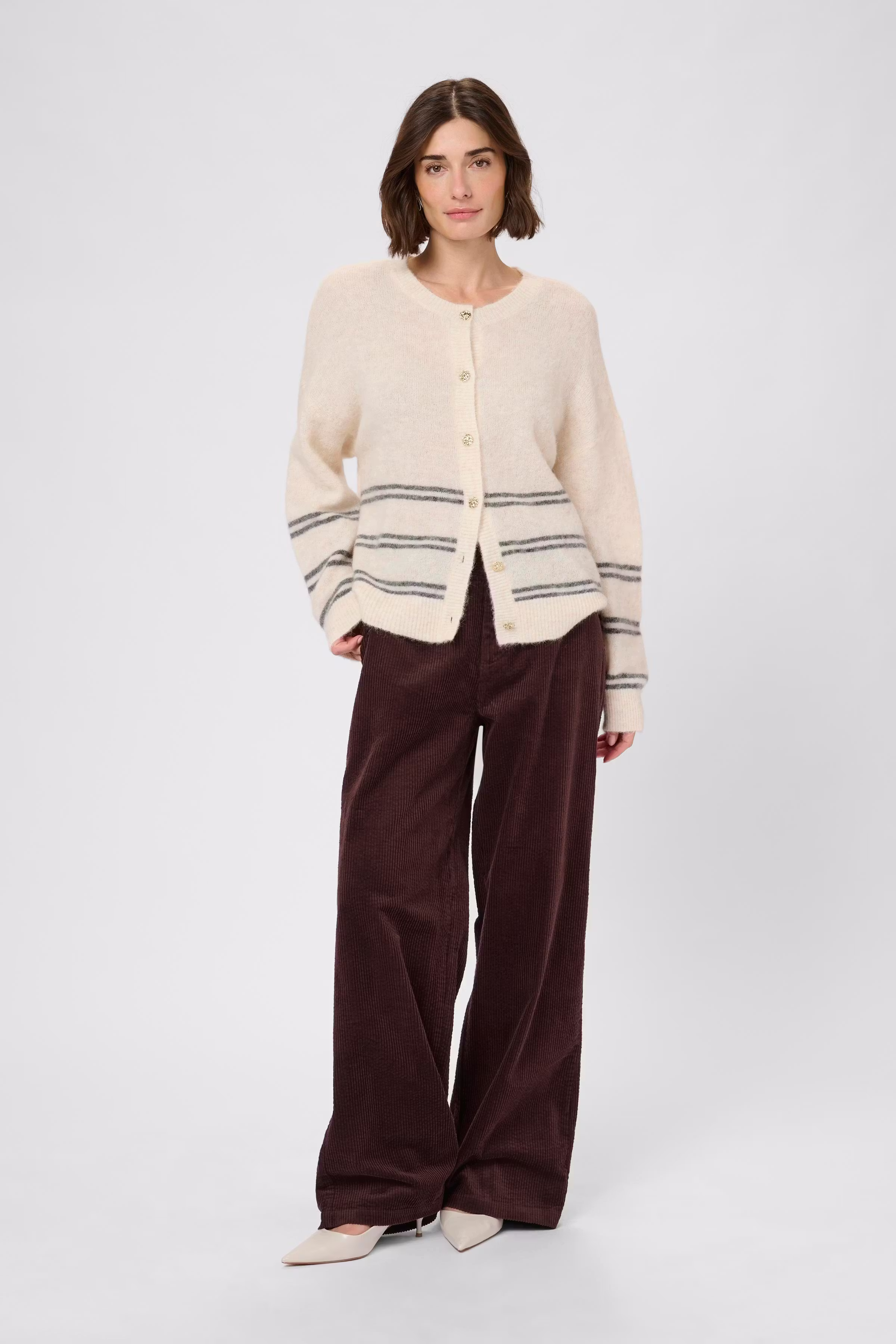 CUbaela Corduroy broek LOOKBOOK FRONT 50112263-191317