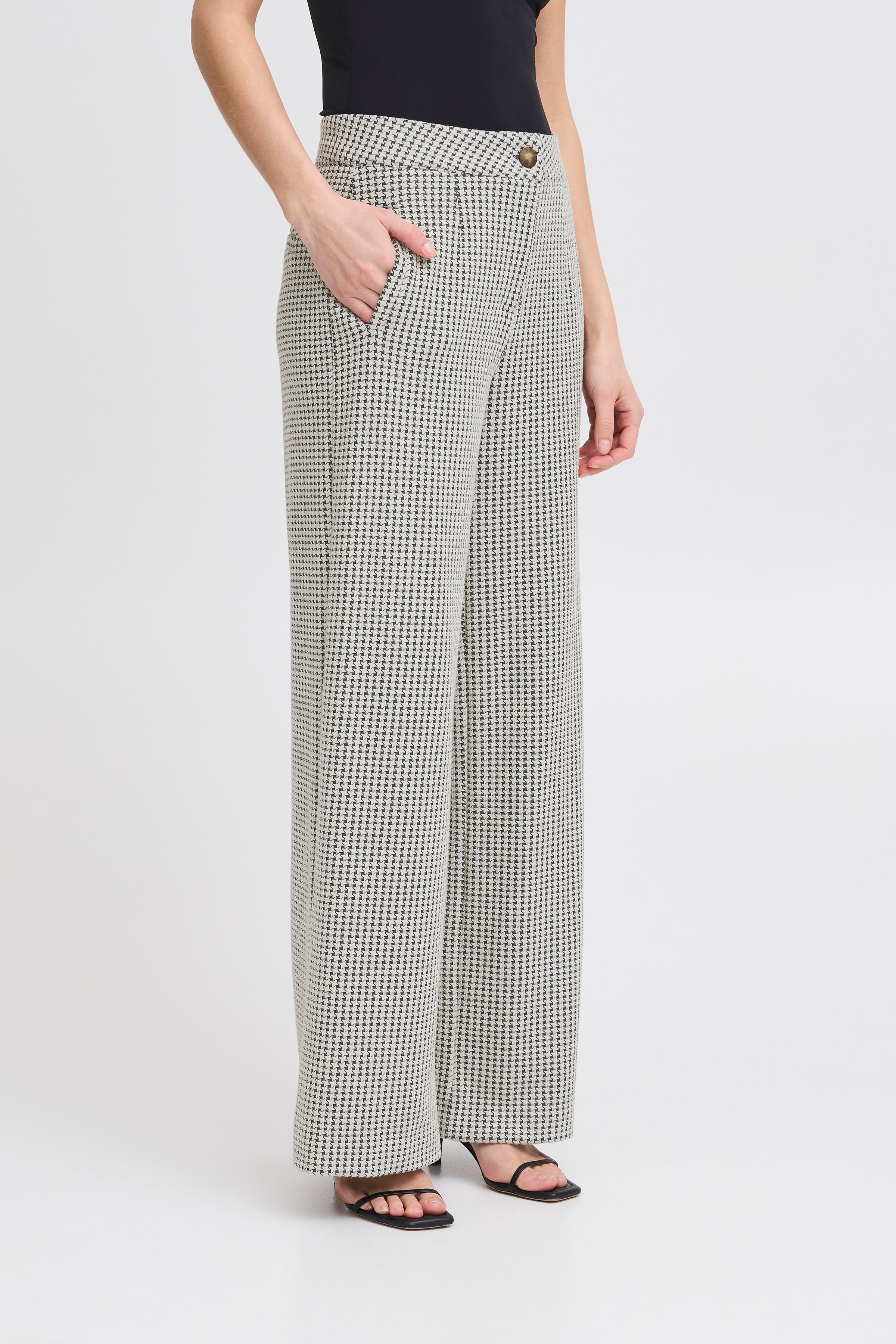 IHKATE Casual pants LOOKBOOK FRONT 20123016-194010