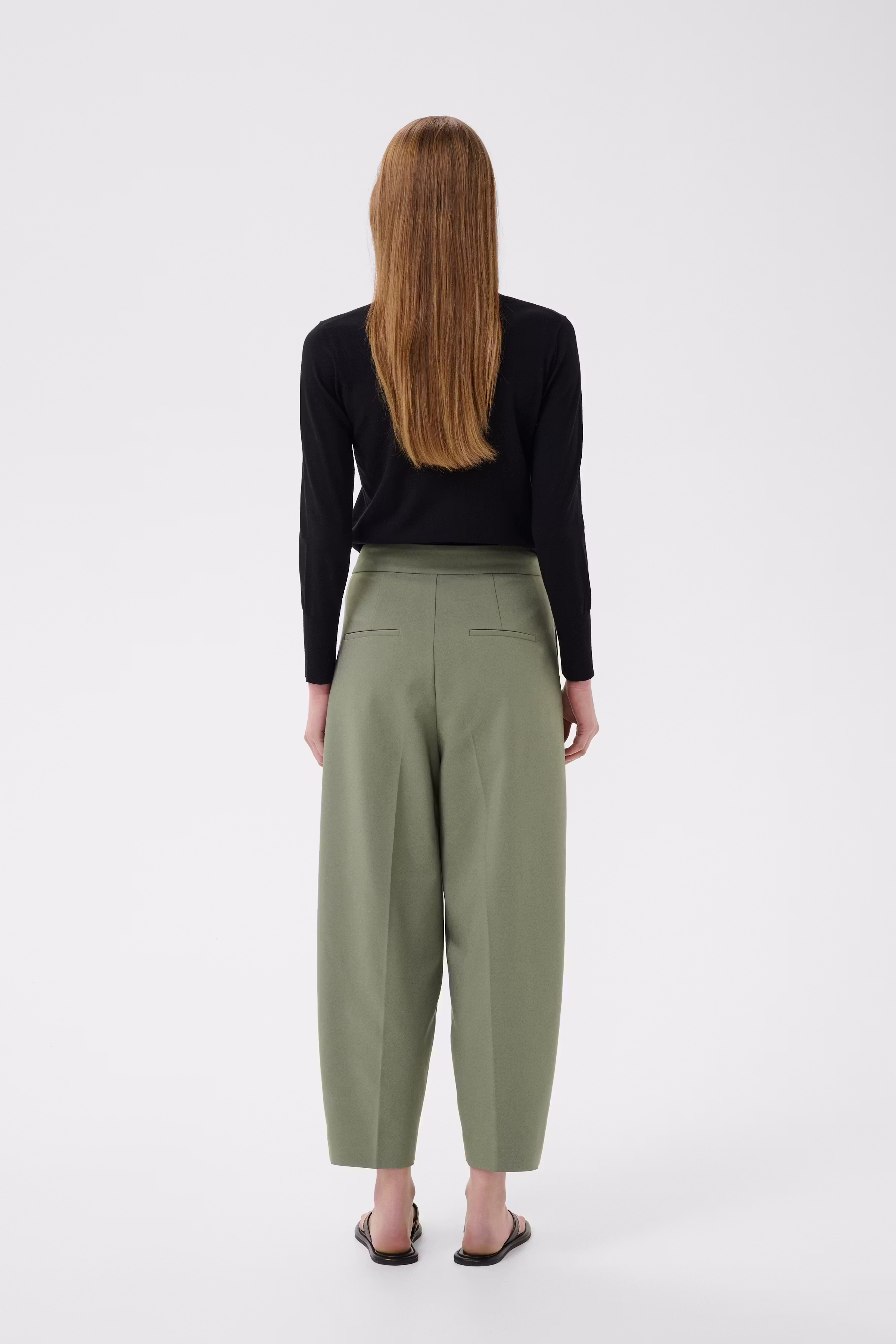 ZellaIW Barrel Trousers LOOKBOOK BACK 30107207-180514