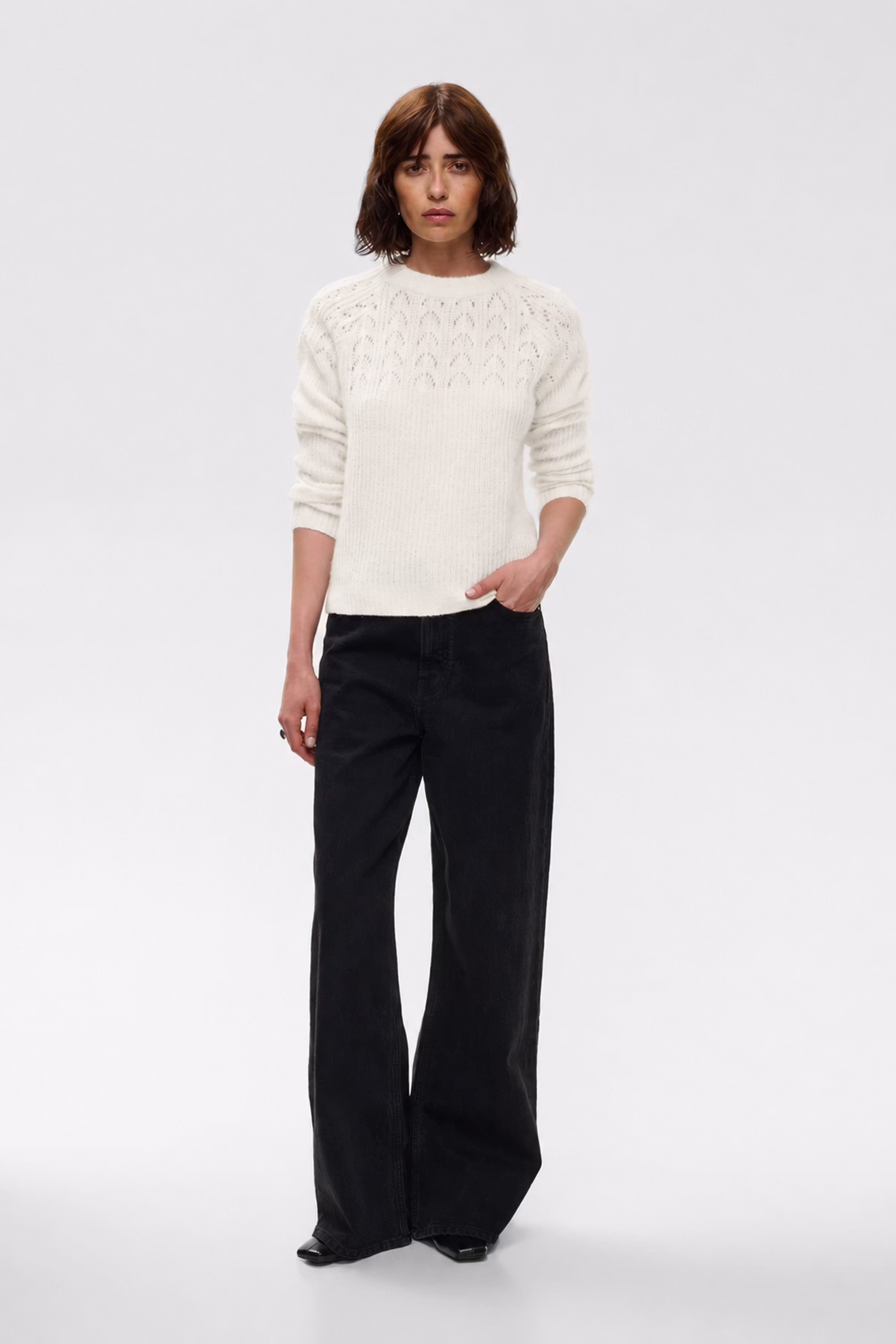 IOFemi Pullover LOOKBOOK FRONT 30600781-WH015