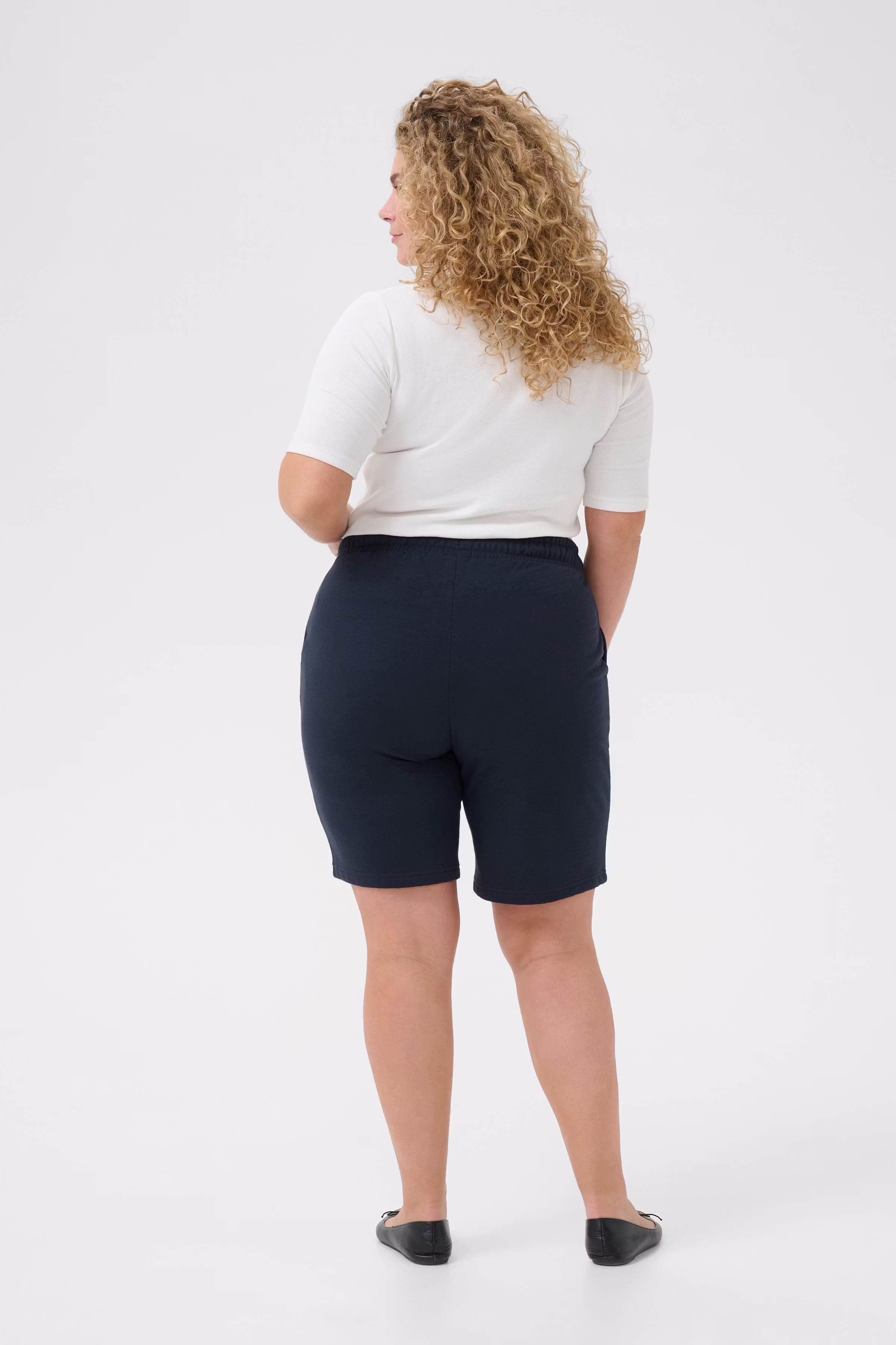 KCann Shorts LOOKBOOK BACK 10583544-194020