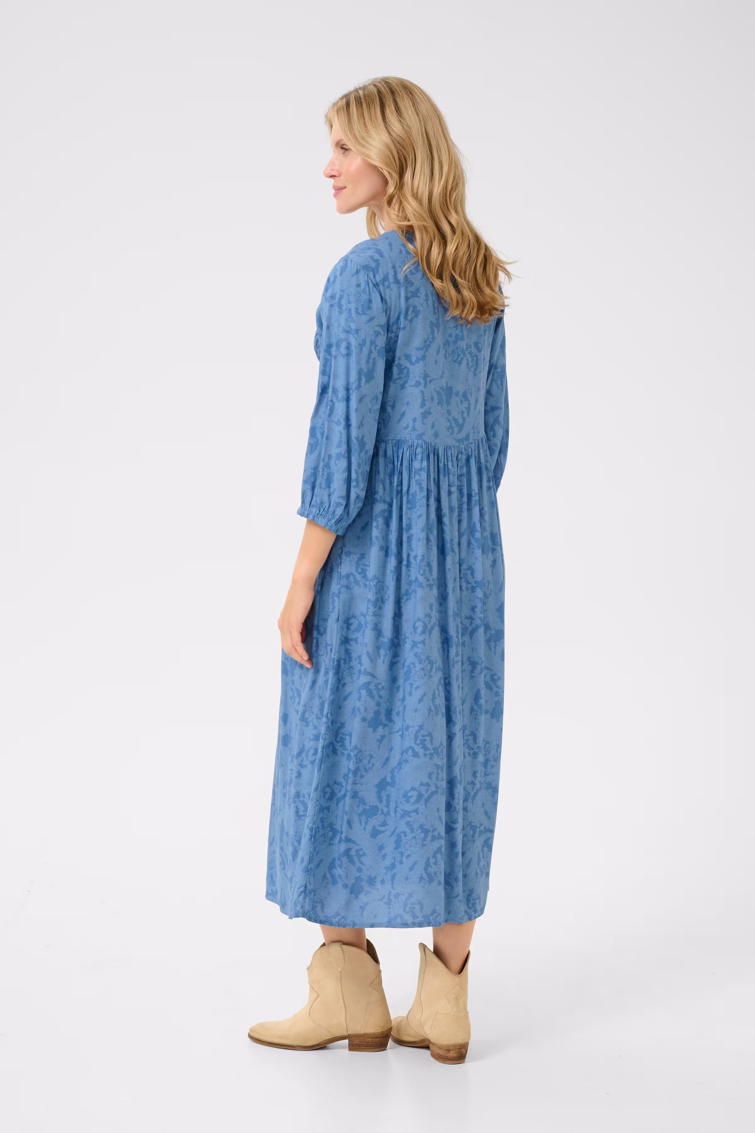 CRTiah Dress LOOKBOOK BACK 10613476-107197