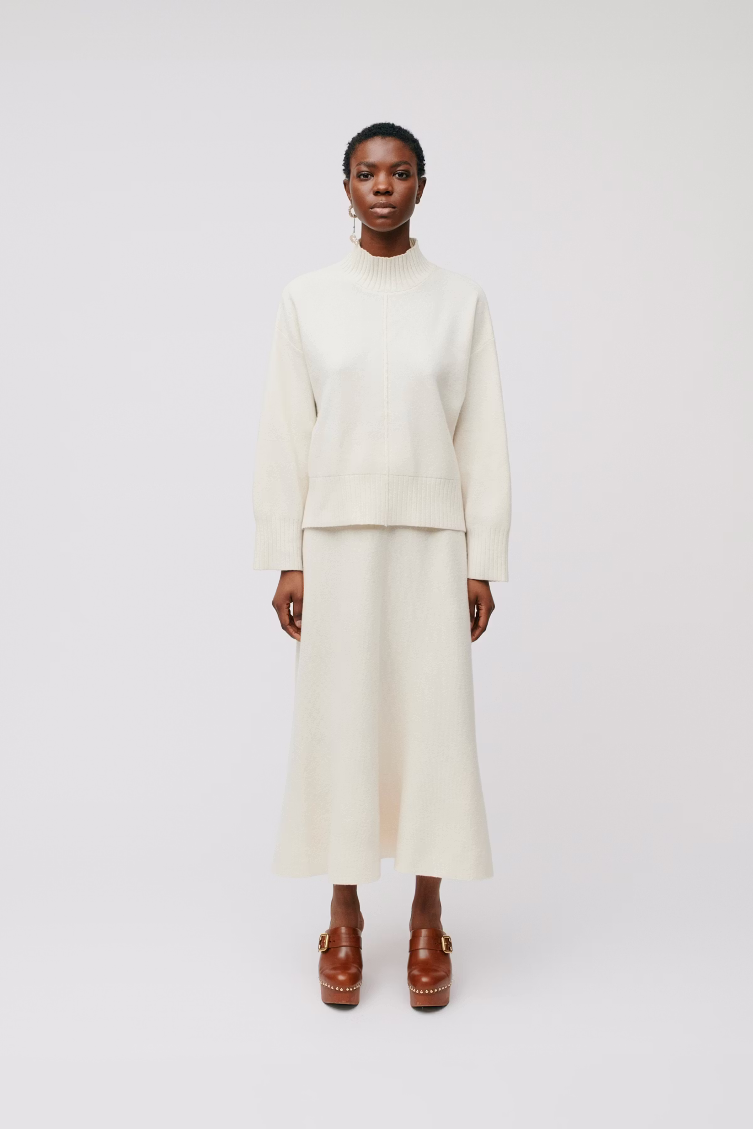 KAREEN Pullover LOOKBOOK FRONT 30600379-WH020