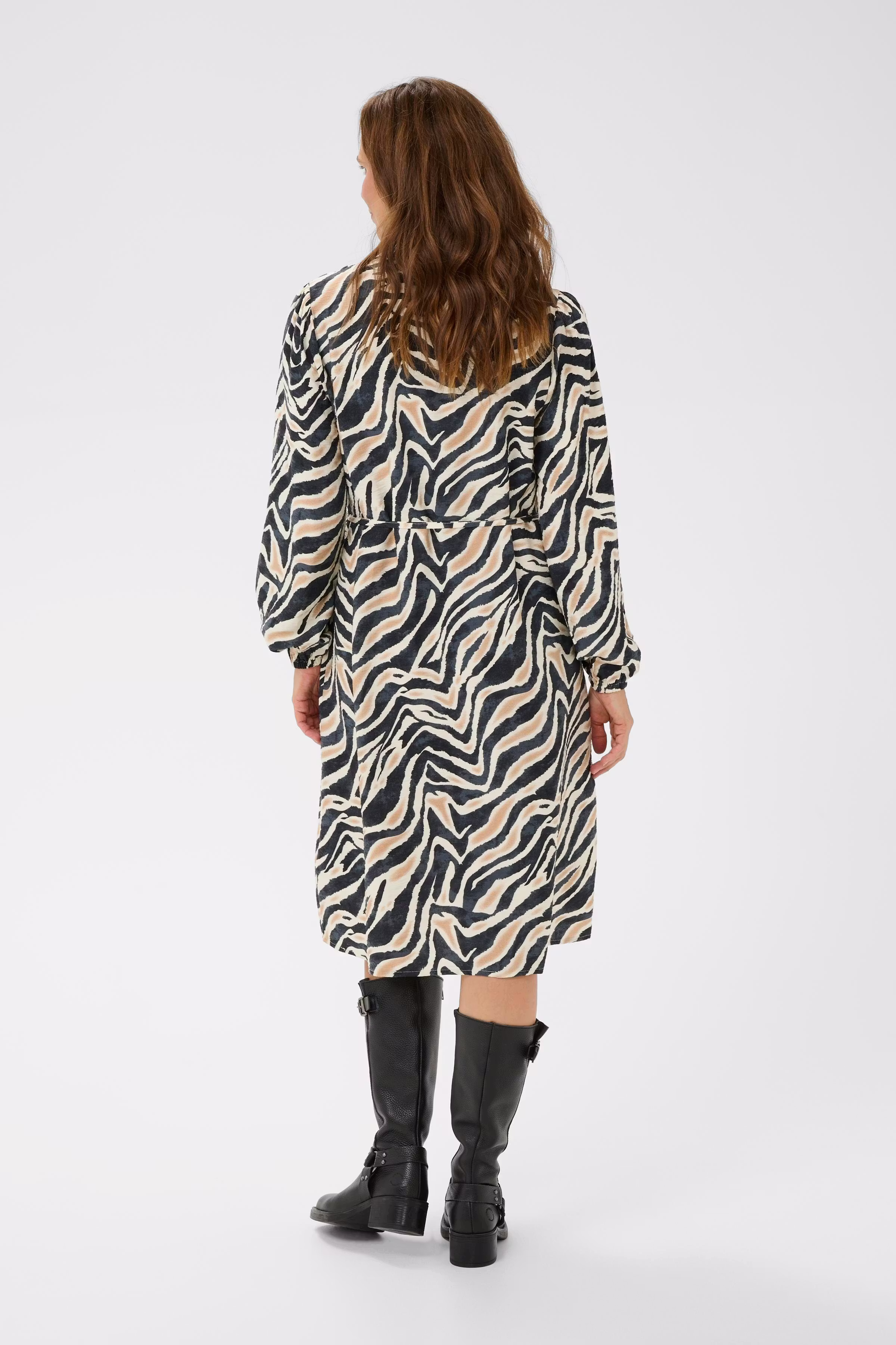 BPaurea Jurk LOOKBOOK BACK 40200099-109142