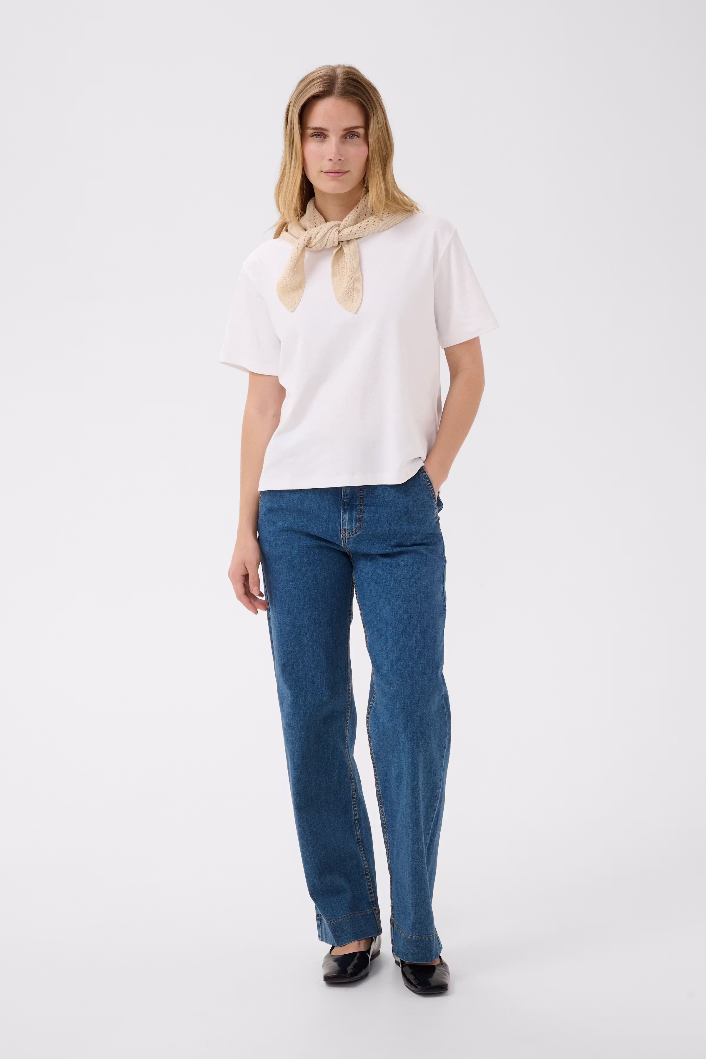 AnnePW T-shirt LOOKBOOK FRONT 30308060-110601