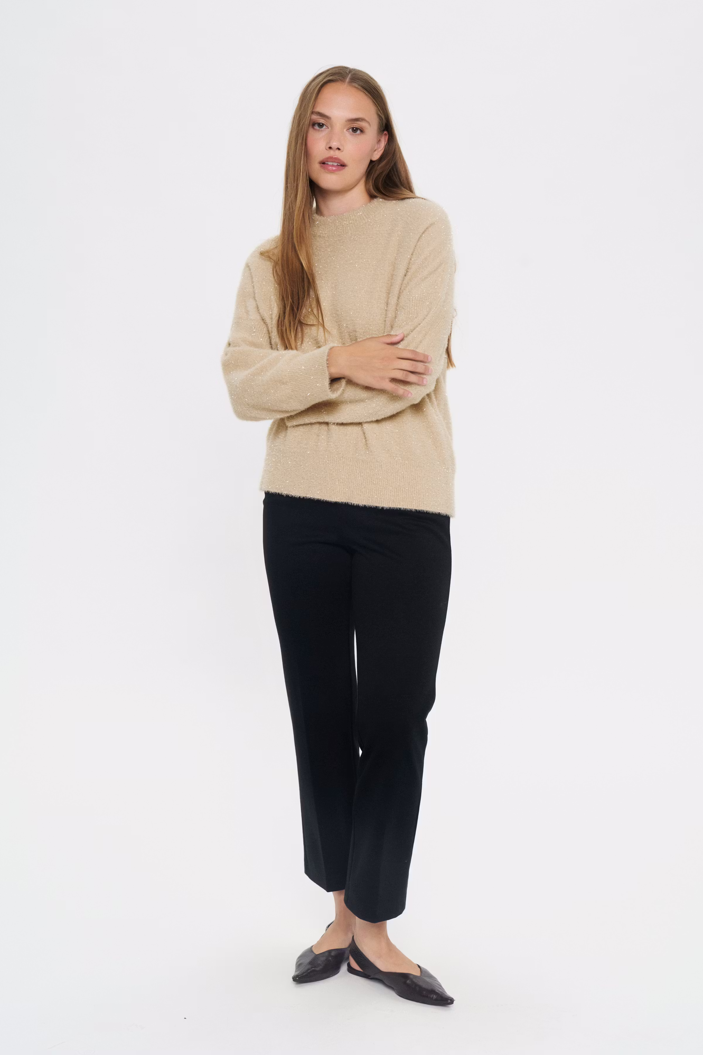 NushaSZ Pullover LOOKBOOK FRONT 30514593-131008