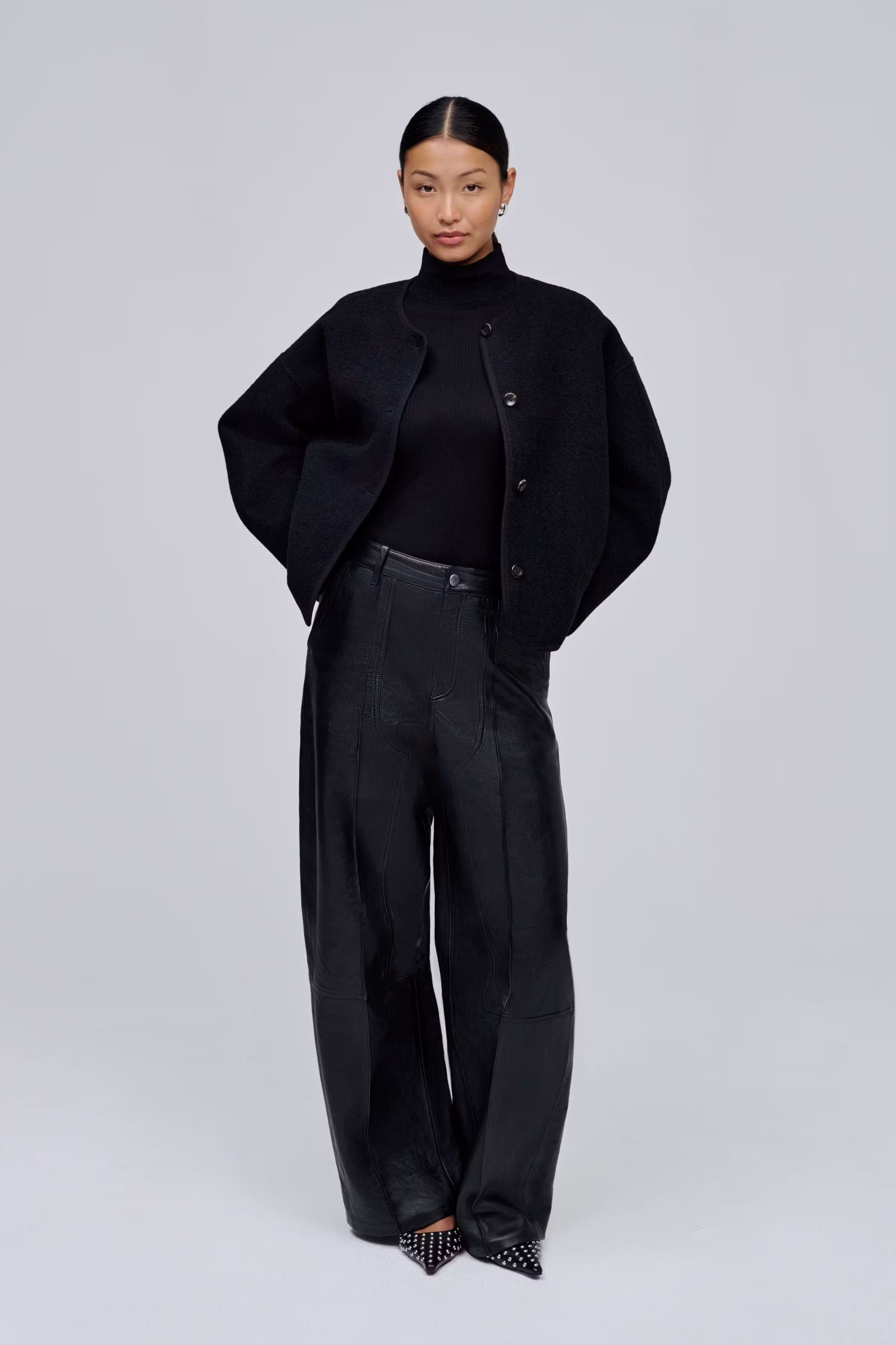 IOJuventa Outerwear LOOKBOOK FRONT 30600104-BK999