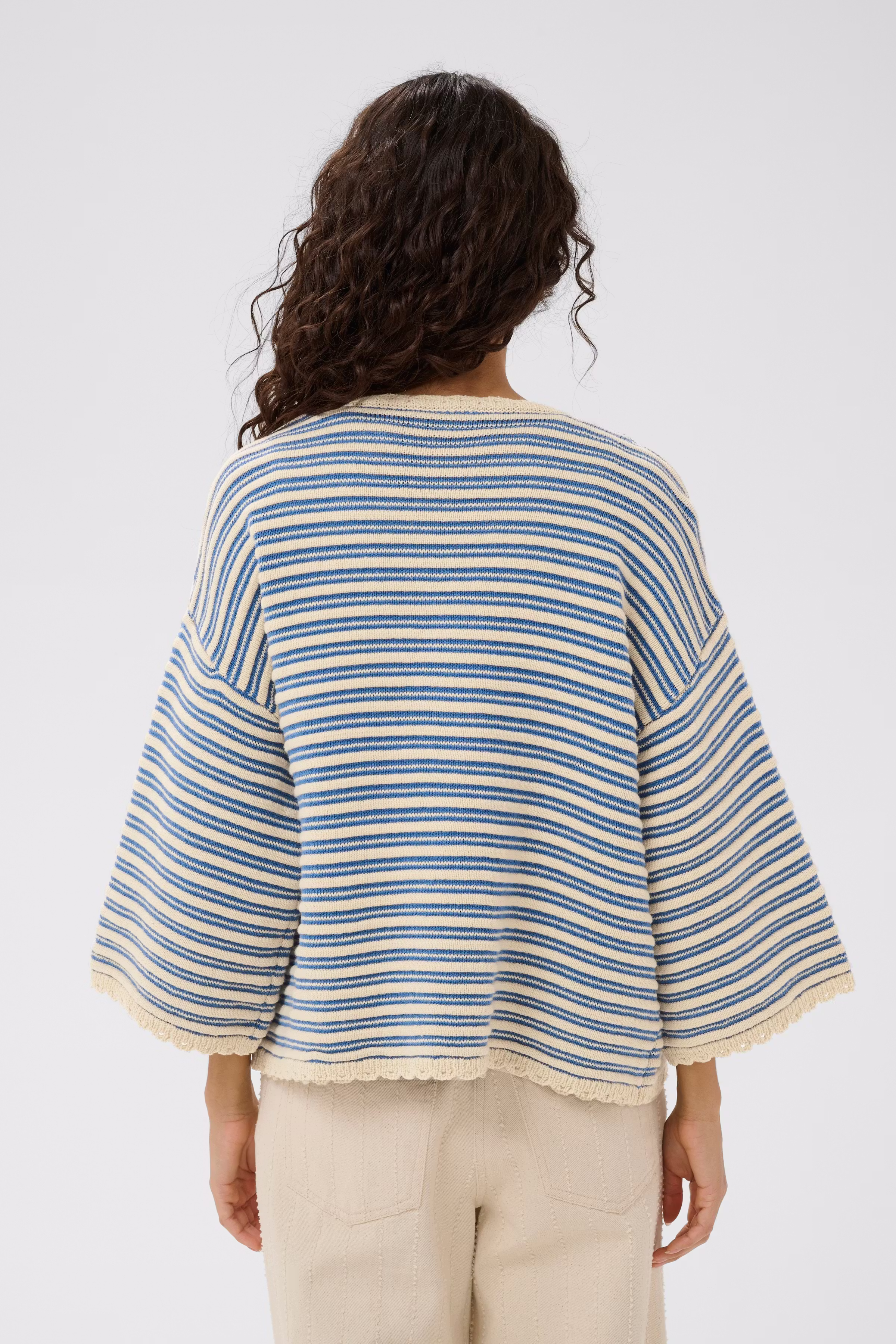 RileySZ Cardigan LOOKBOOK BACK 30515059-304947