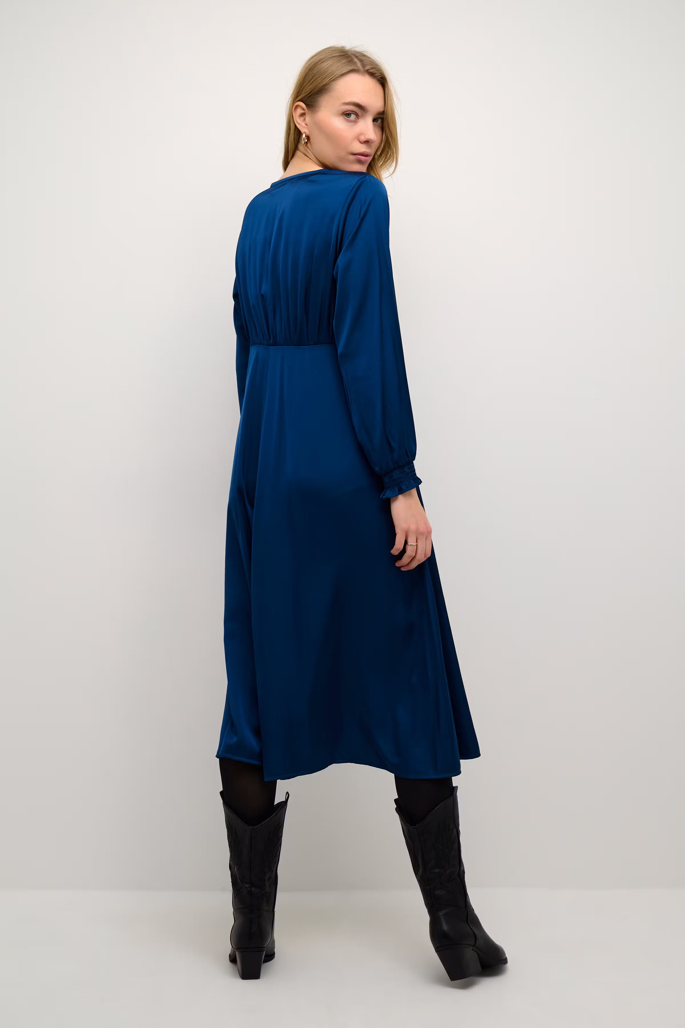 CRFlivio Robe LOOKBOOK BACK 10611952-194038