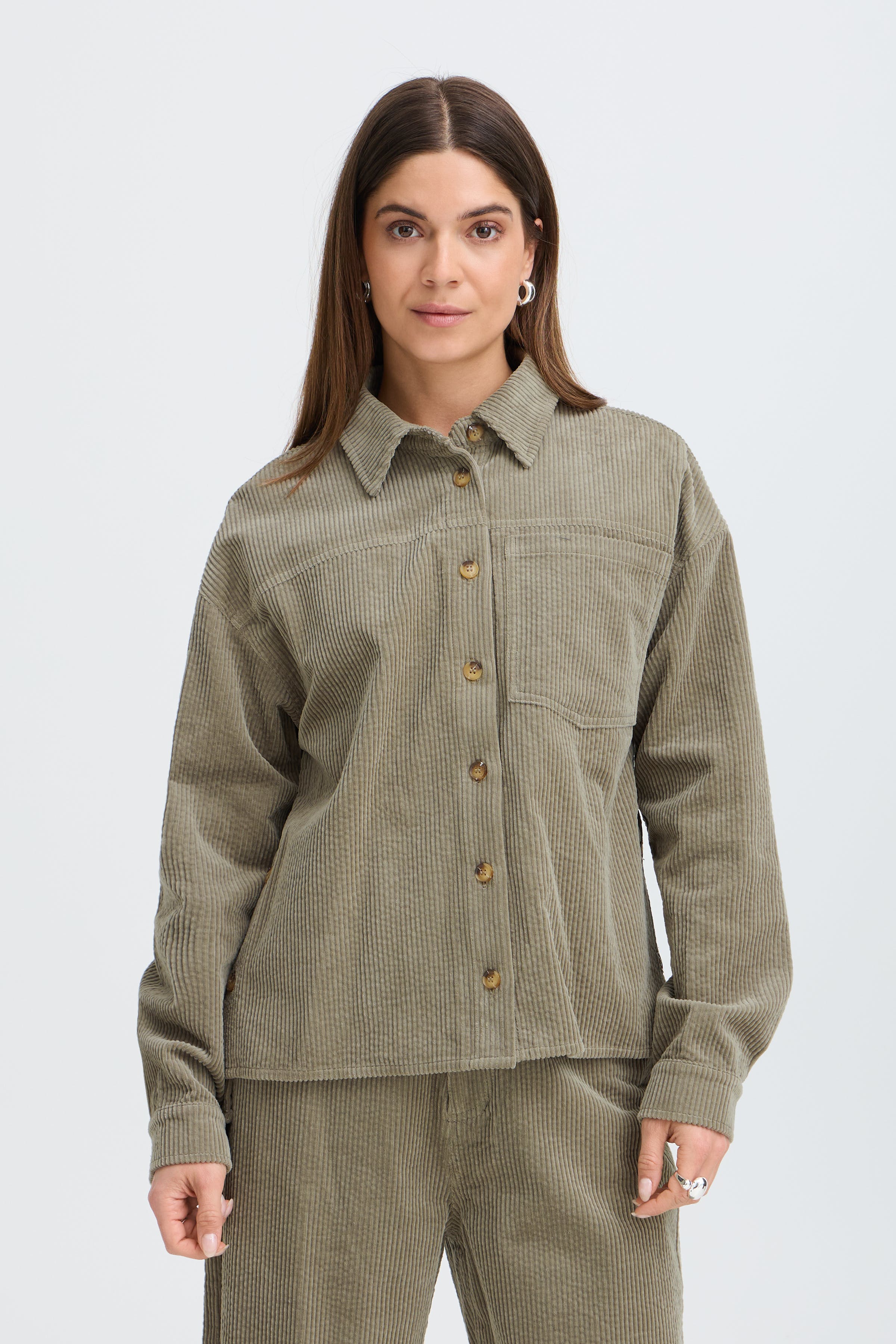 PZESSY Shirt LOOKBOOK FRONT 50210726-170613