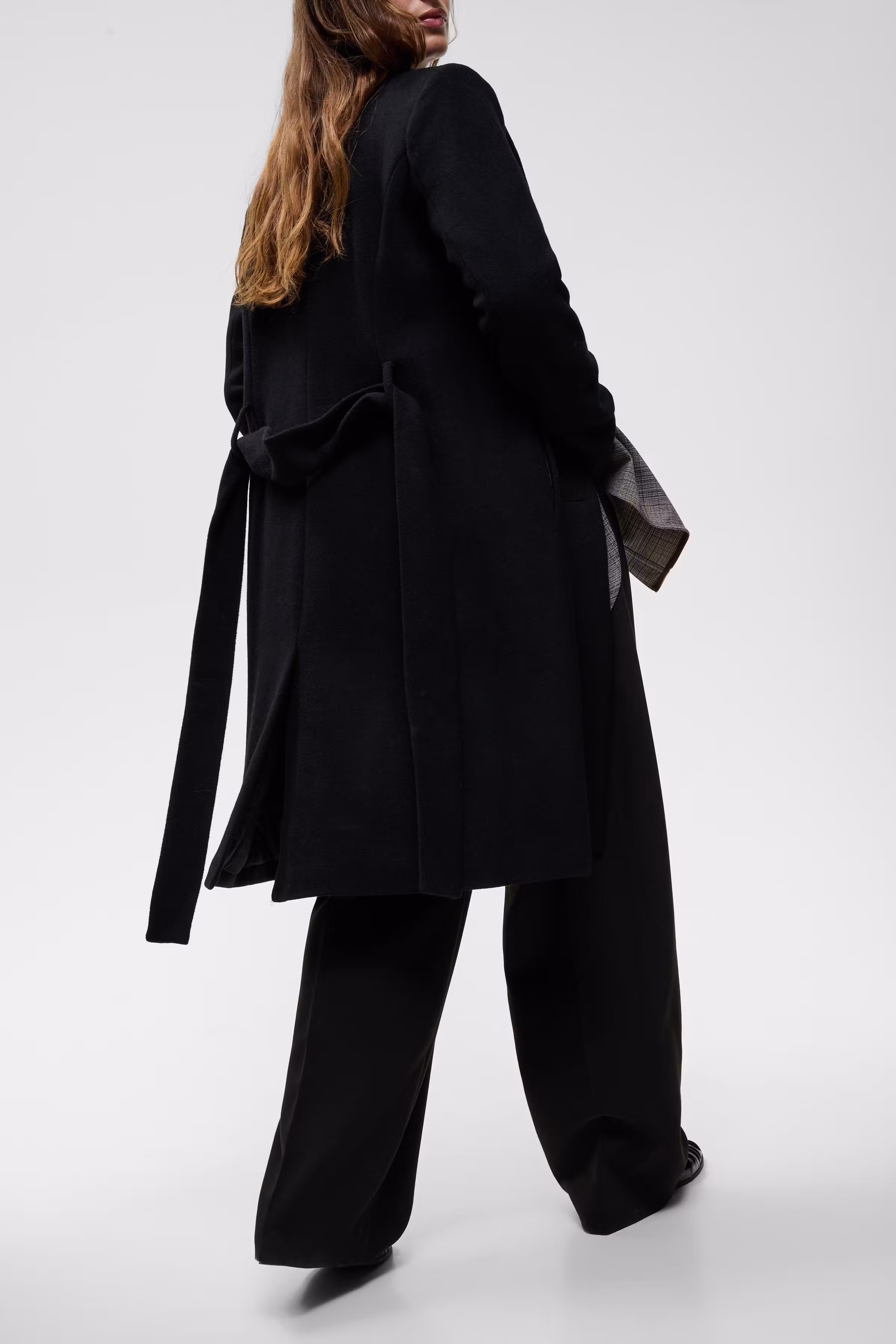ZORAHIW Collar Mantel LOOKBOOK DETAIL 30112646-194008