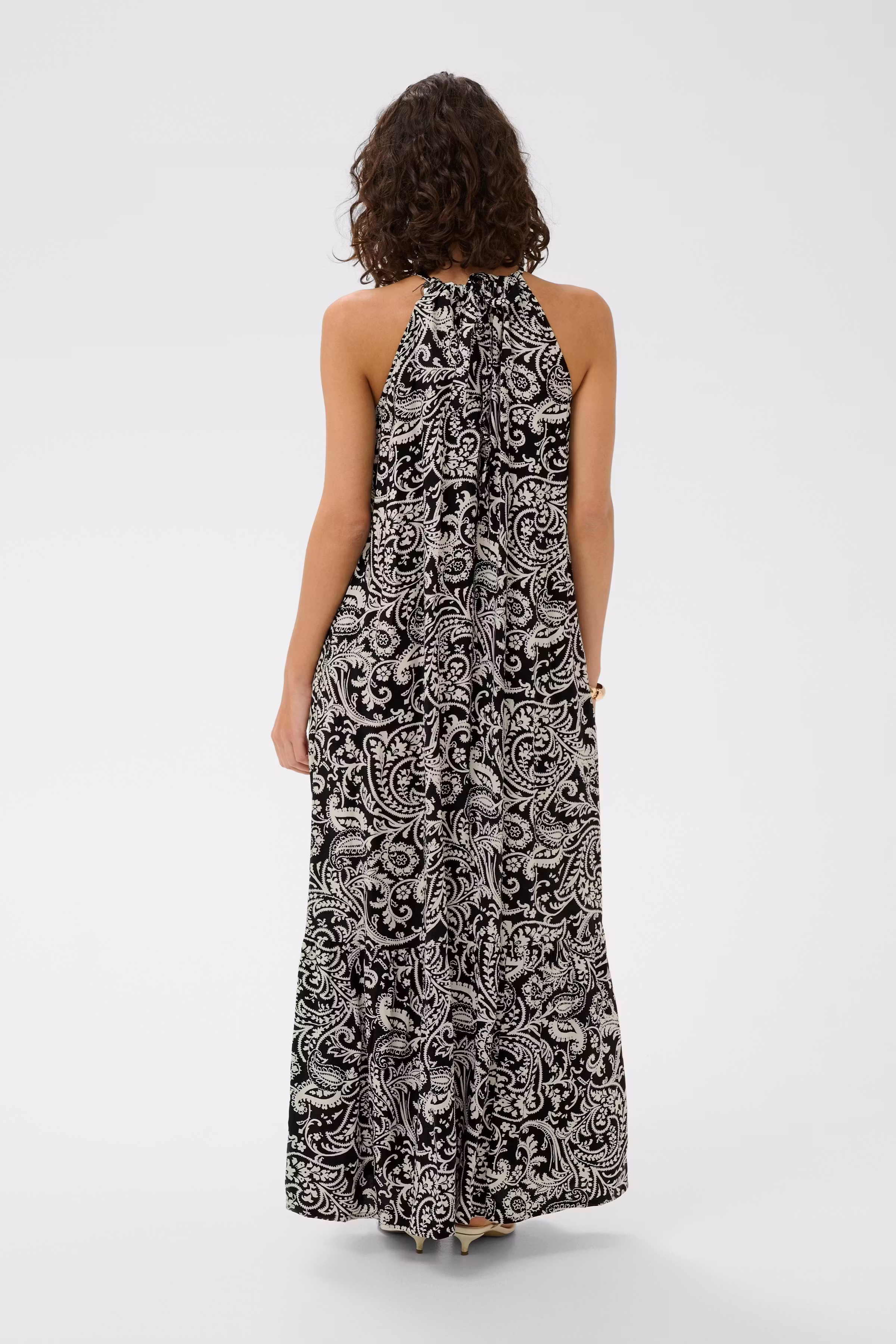 KAbella Kjole LOOKBOOK BACK 10511525-109282