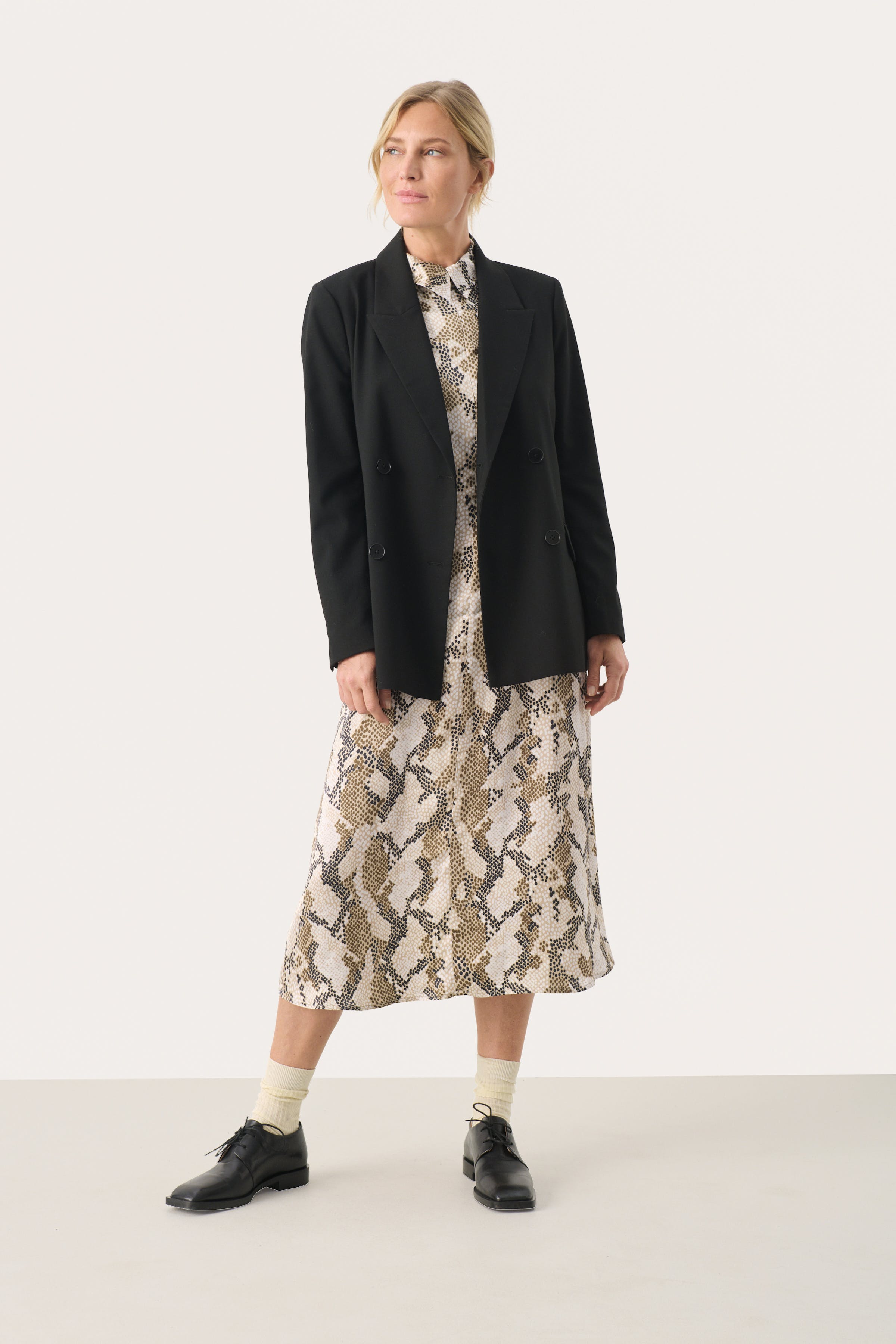 LamiyaPW Dress LOOKBOOK BACK 30308871-303183