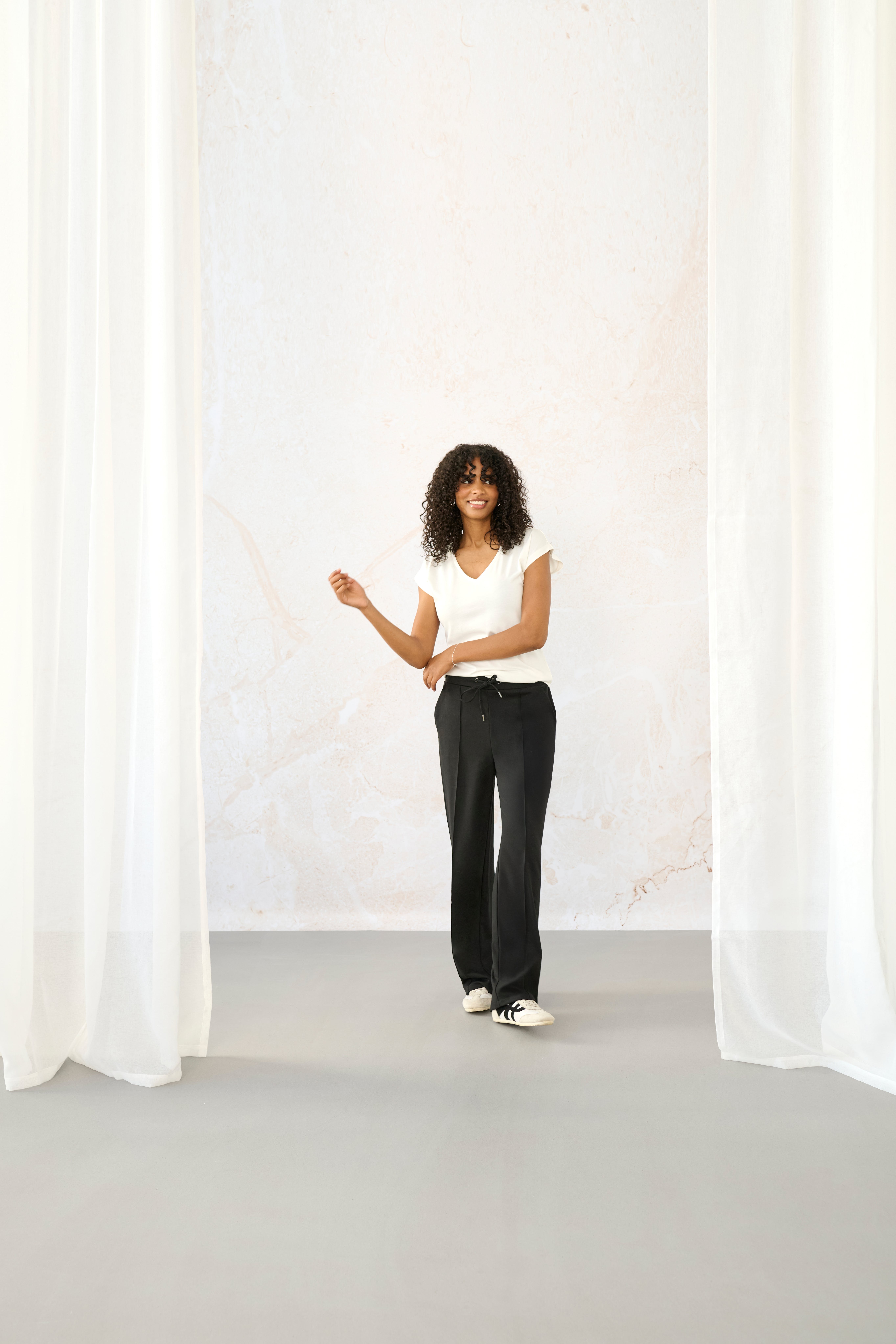 KAlise T-shirt LOCATION NONE 10504040-110602