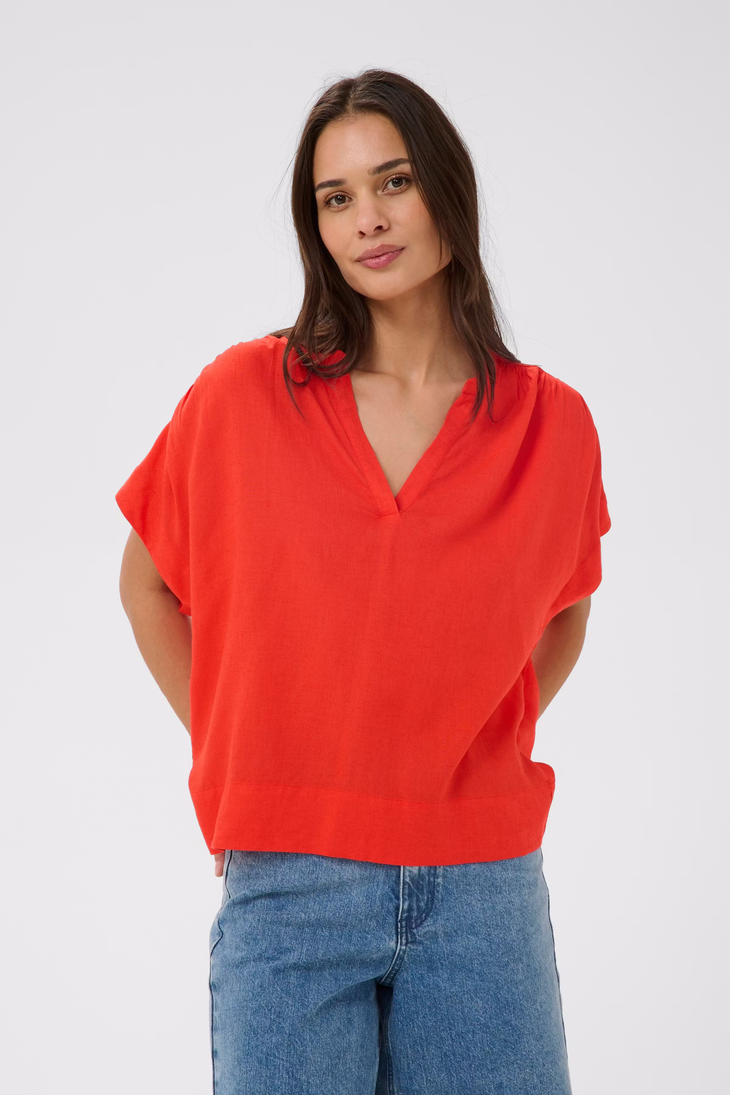 KAmilia Blouse LOOKBOOK FRONT 10509670-171664