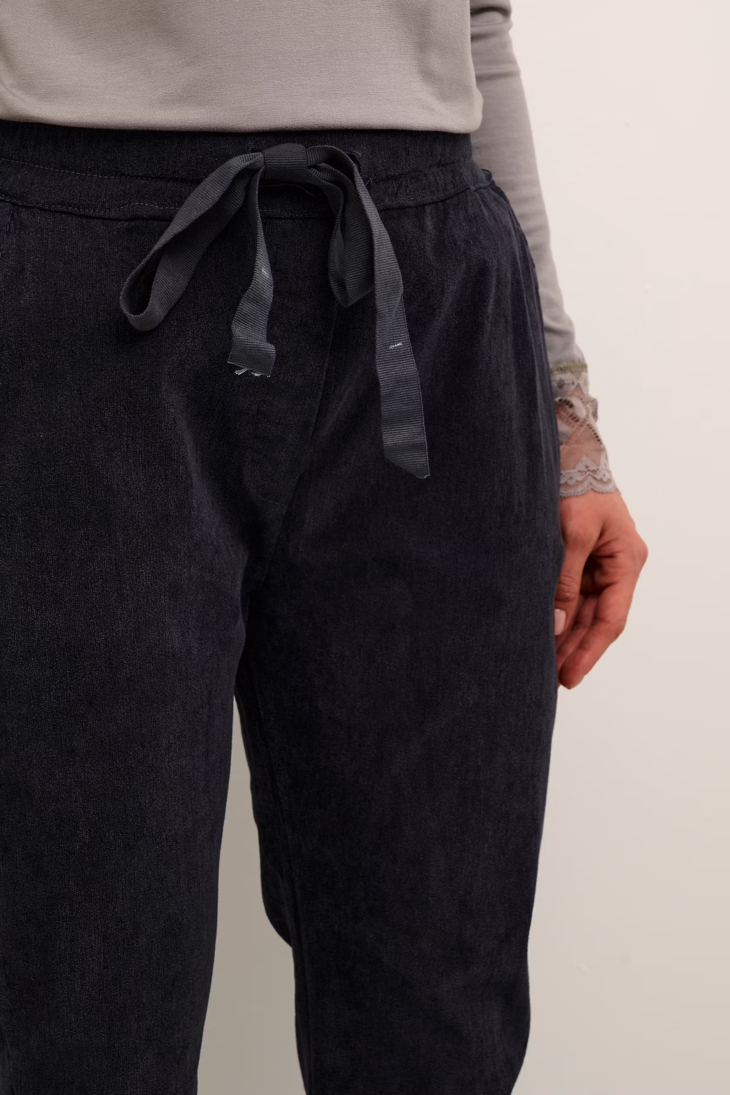 CRLena Pantalon LOOKBOOK DETAIL 10650780-104792