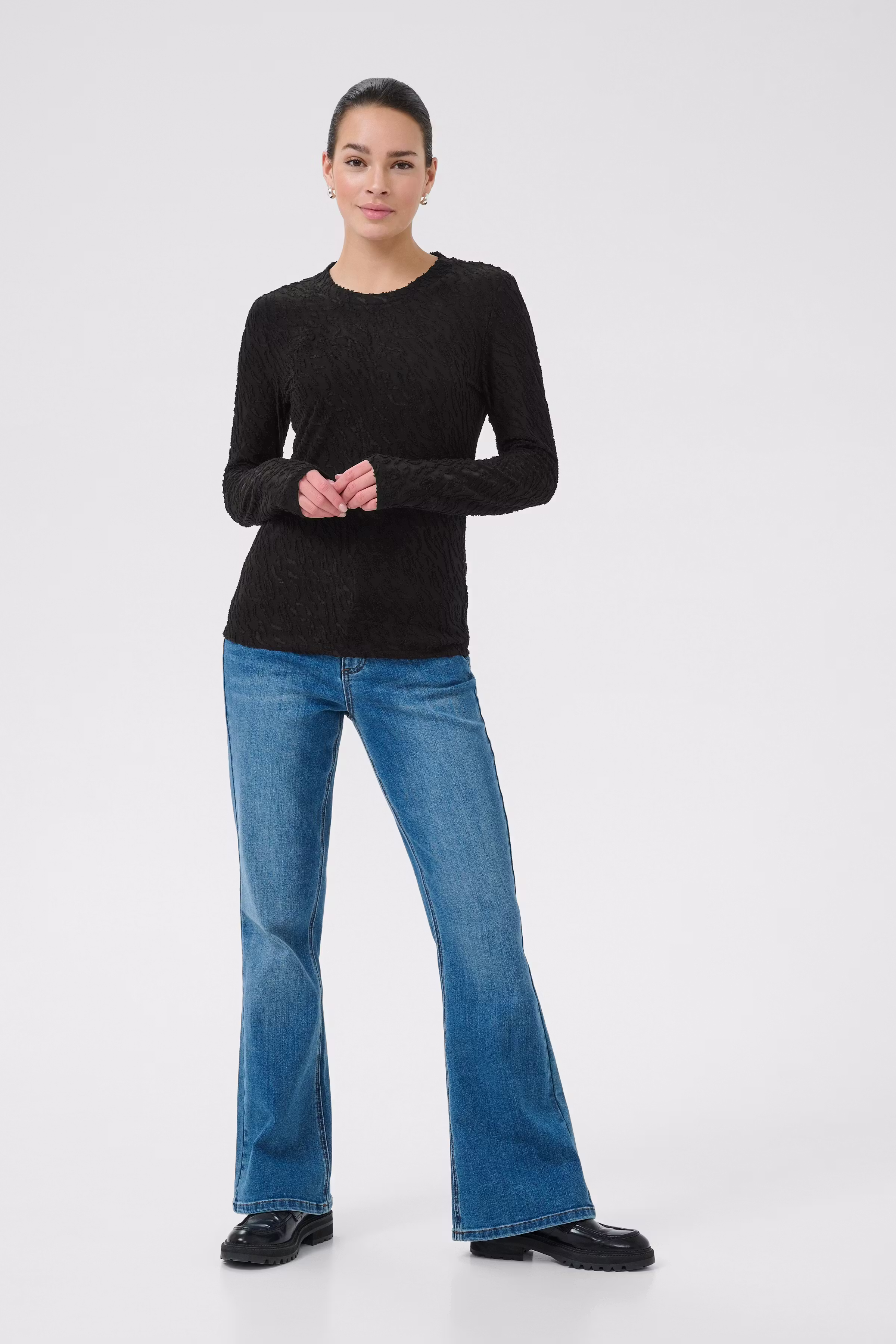 KAzeverina T-shirt LOOKBOOK FRONT 10510697-100121