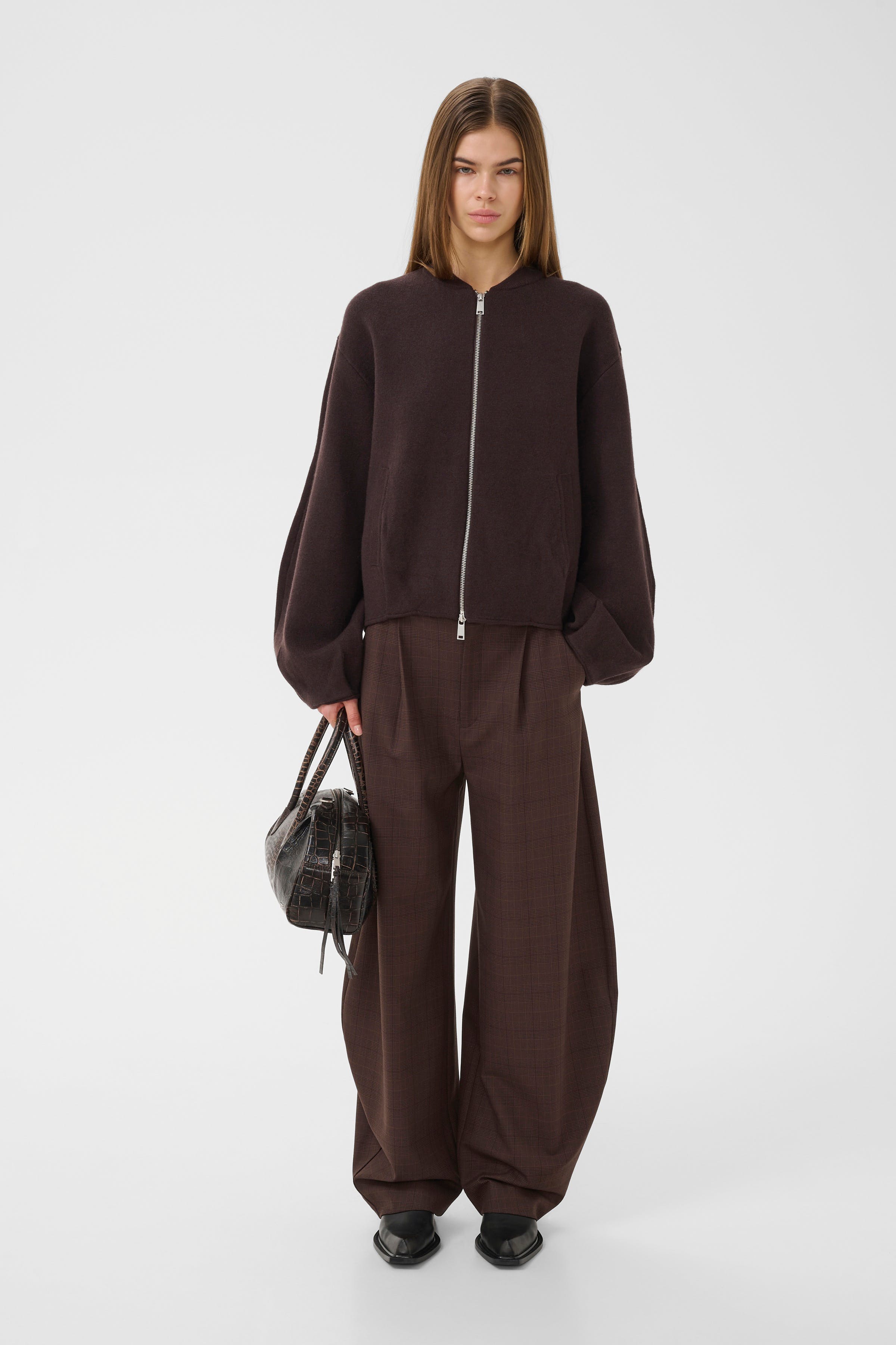 GZvictora Cardigan LOOKBOOK FRONT 10911500-191018