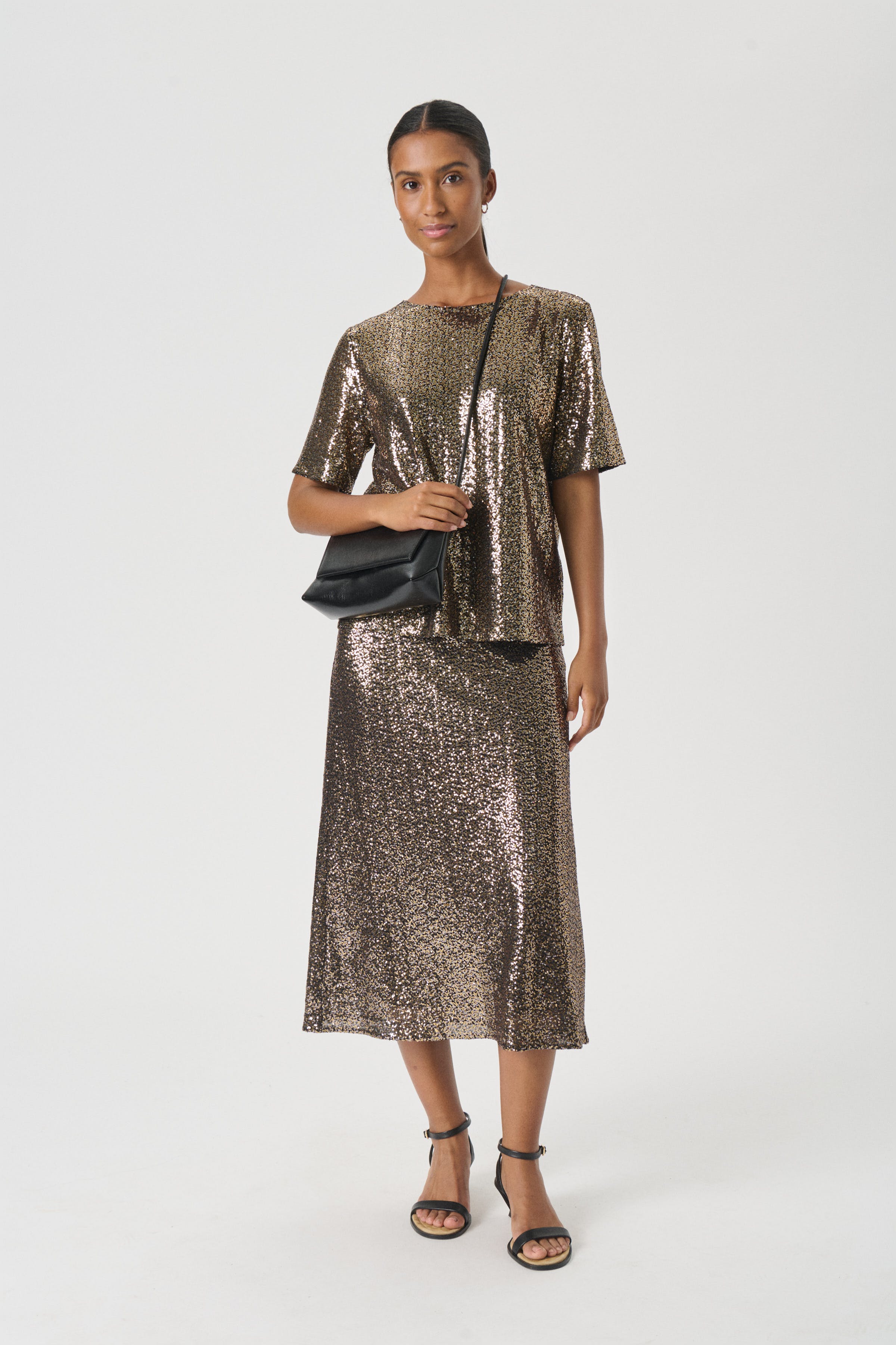 ViktoriaPW Kjol LOOKBOOK BACK 30310193-304400