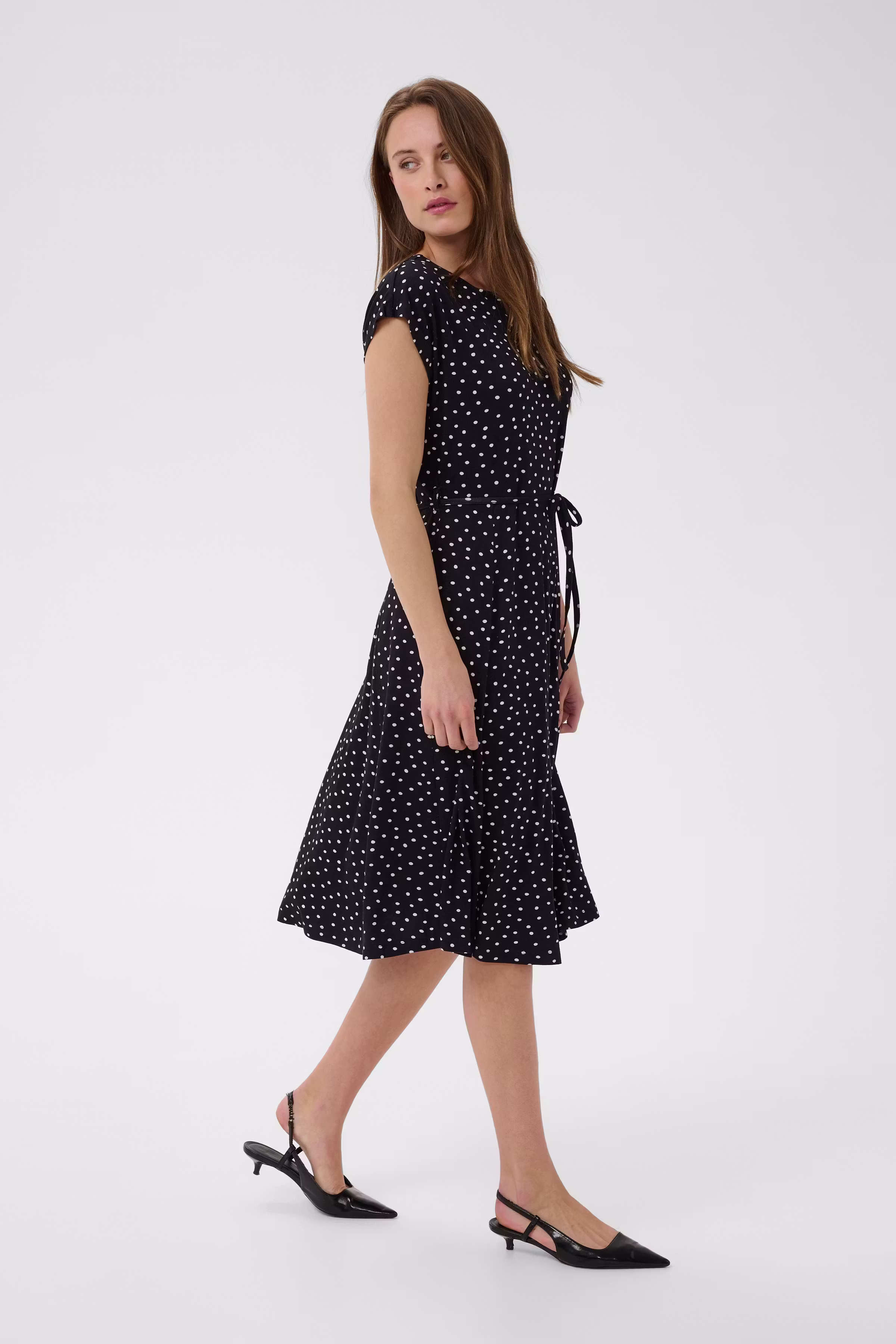 KAbella Jurk LOOKBOOK FRONT 10511965-109672