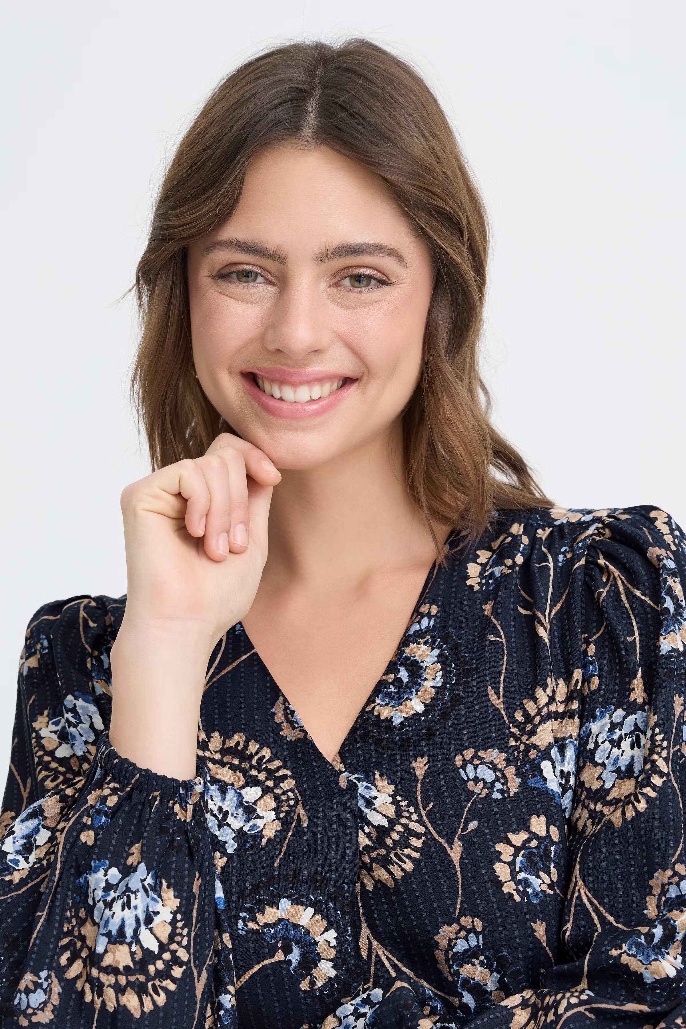 FRKALIA Bluse LOOKBOOK DETAIL 20617836-900008161