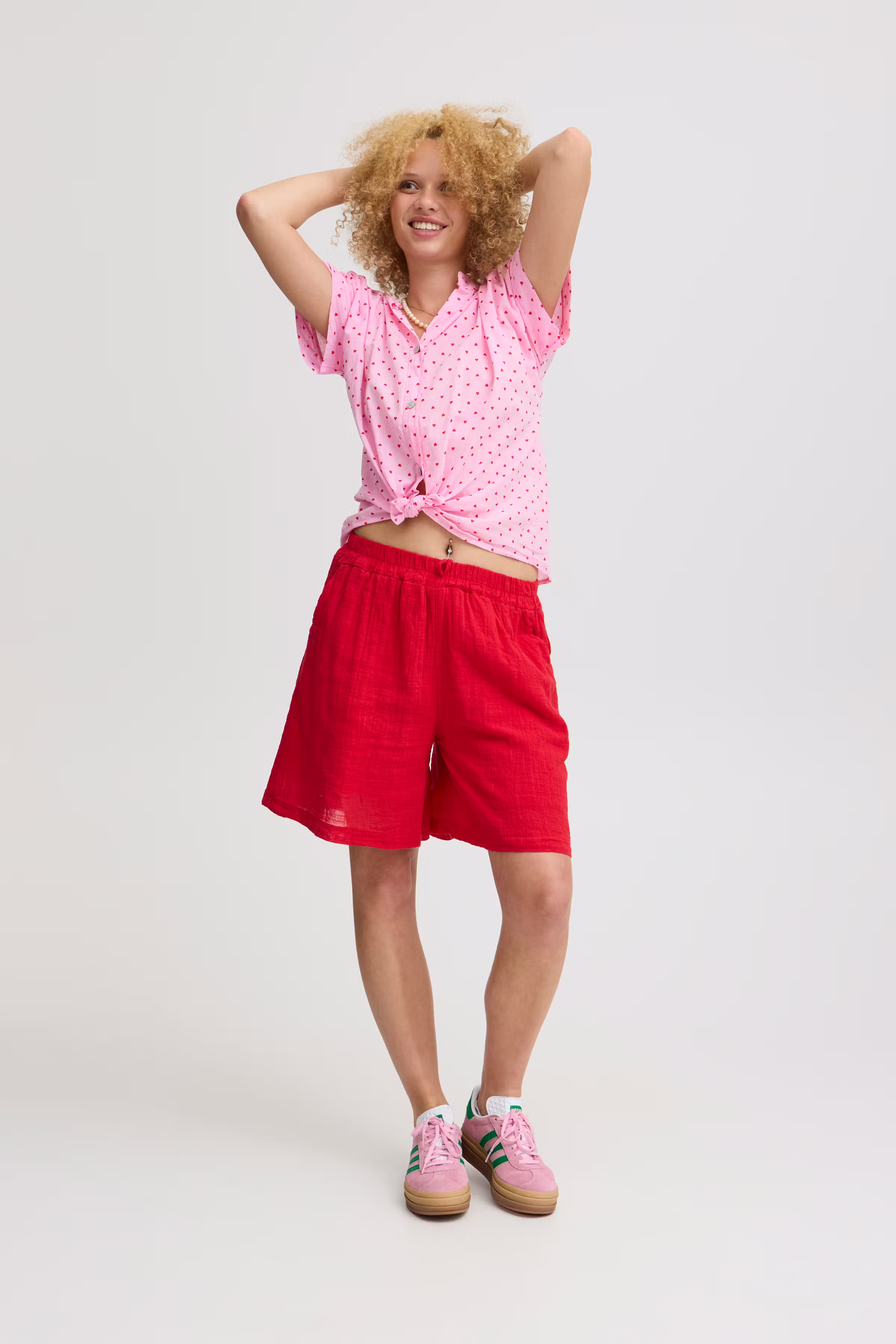 SBJANNIZ Bluse LOOKBOOK FRONT 22100624-171663