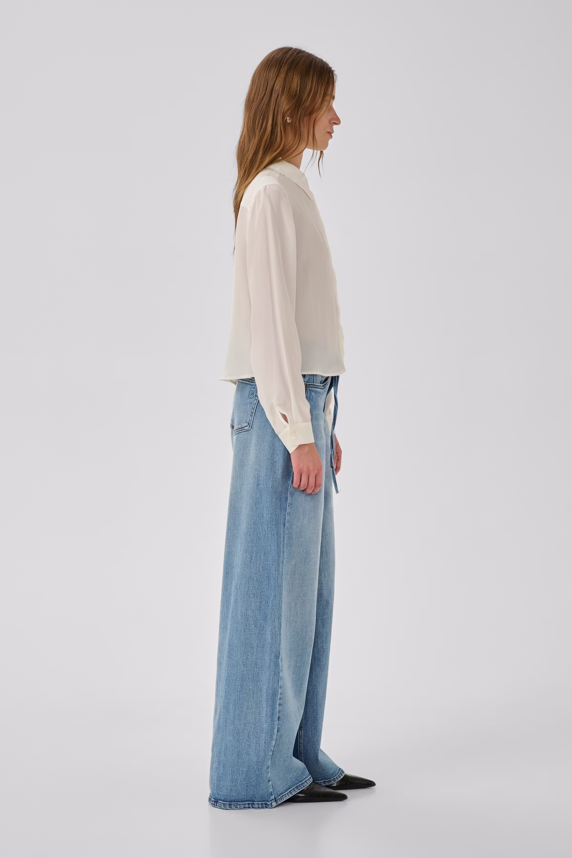 MWKaro 144 Mid X-Wide Jeans LOOKBOOK DETAIL 10705256-100046