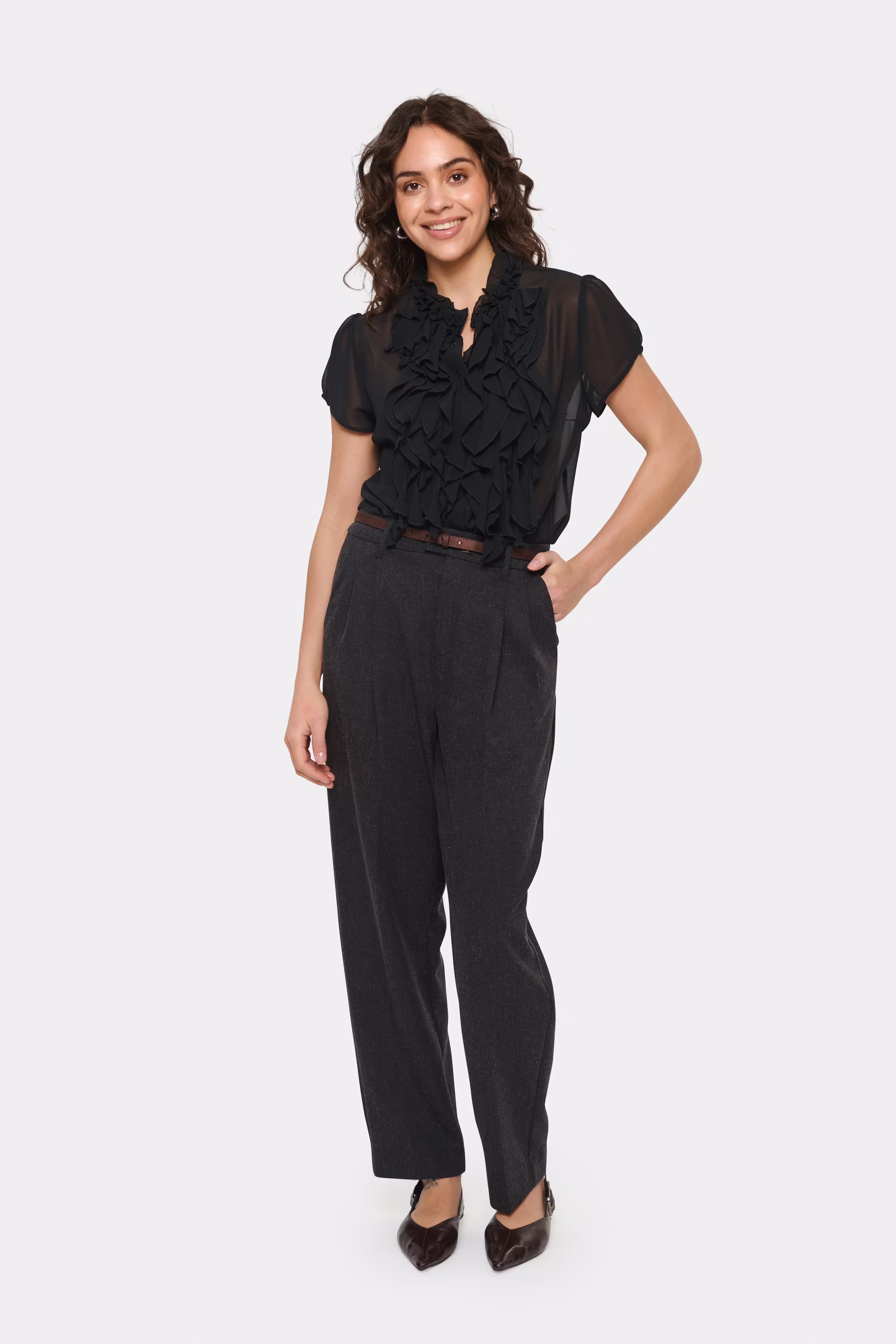 LiljaSZ Skjorta LOOKBOOK FRONT 30510263-193911