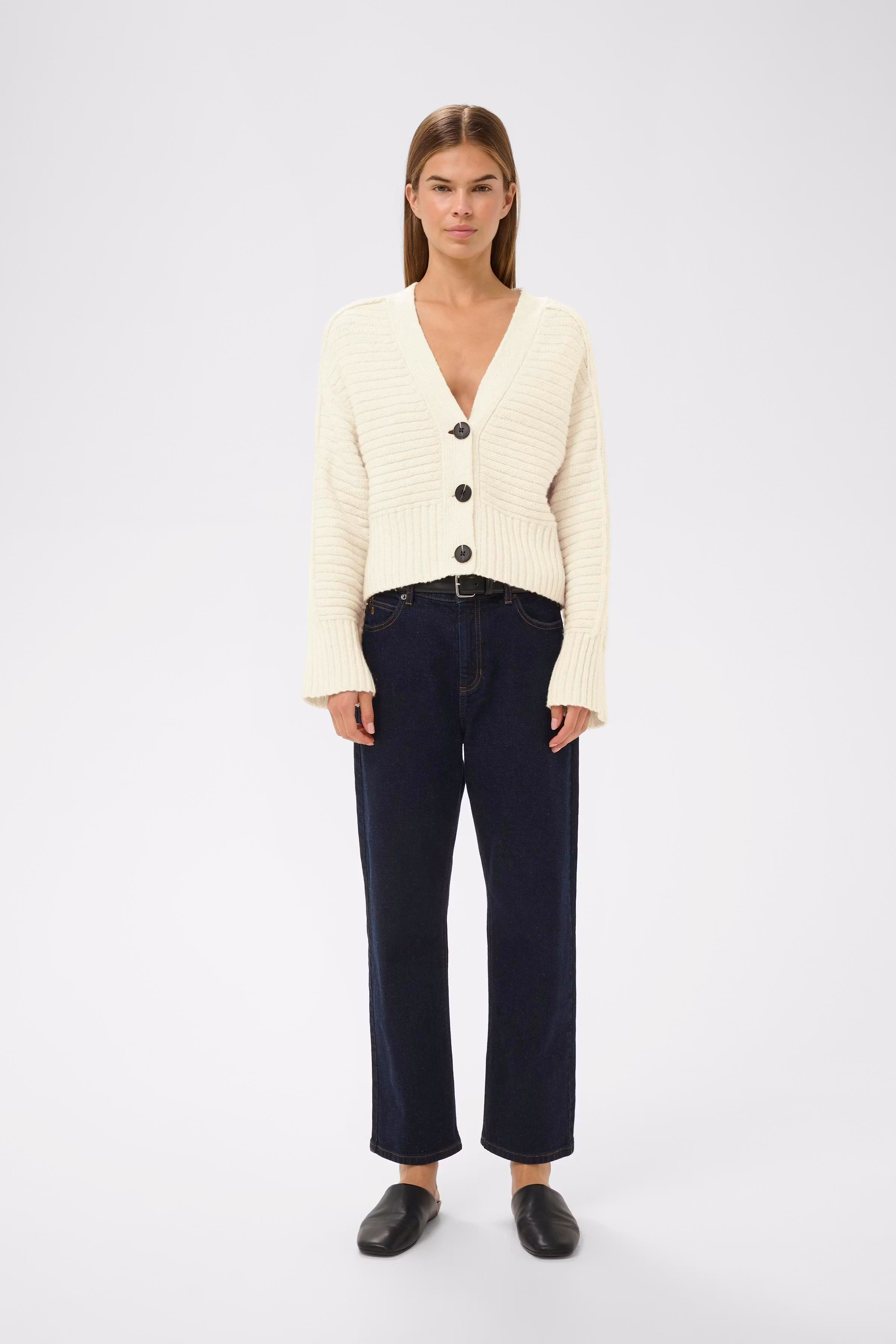 NUMAIW Cardigan LOOKBOOK FRONT 30112157-110701