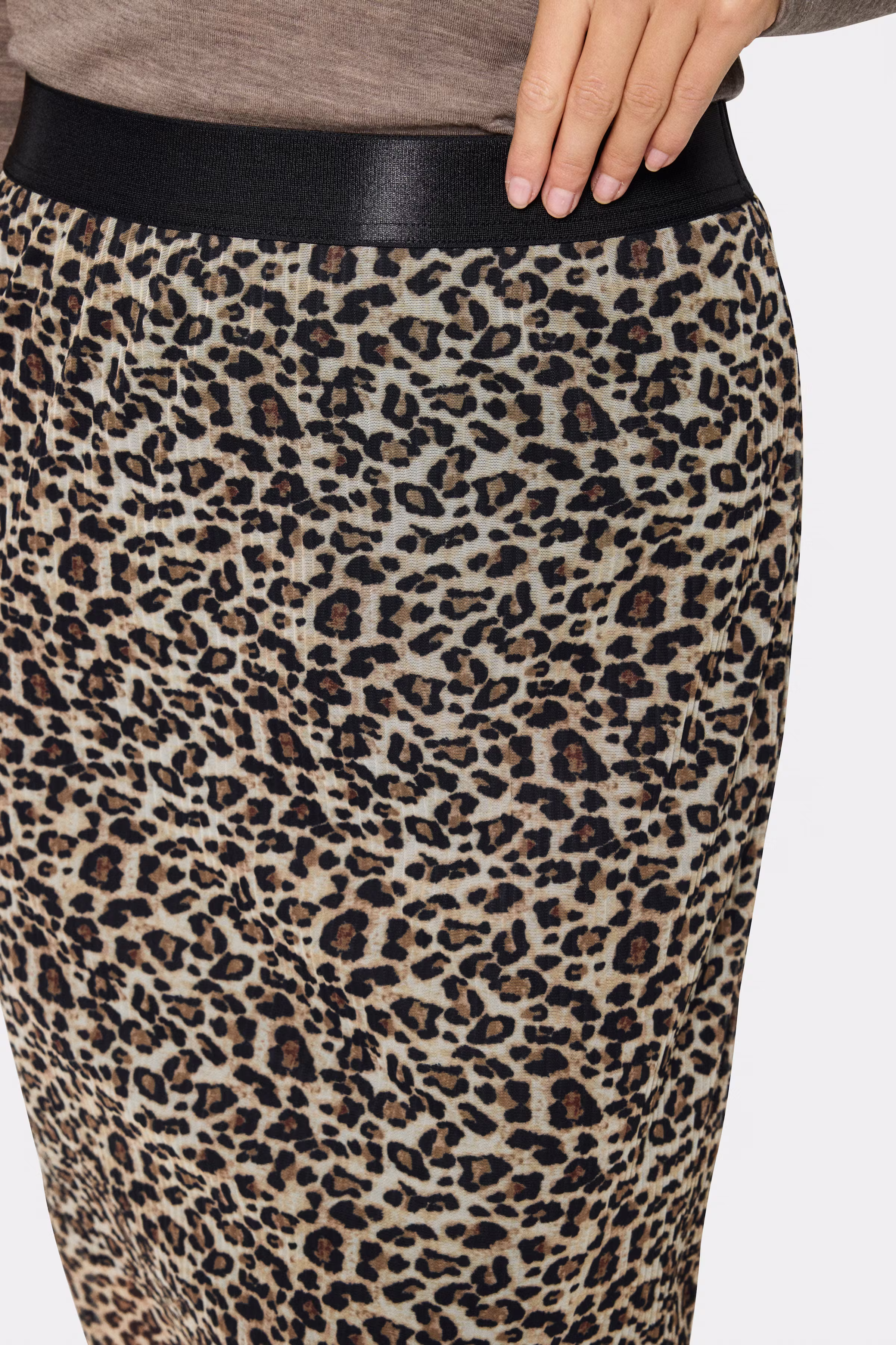 IaraSZ Leopard Rock LOOKBOOK DETAIL 30513758-302839