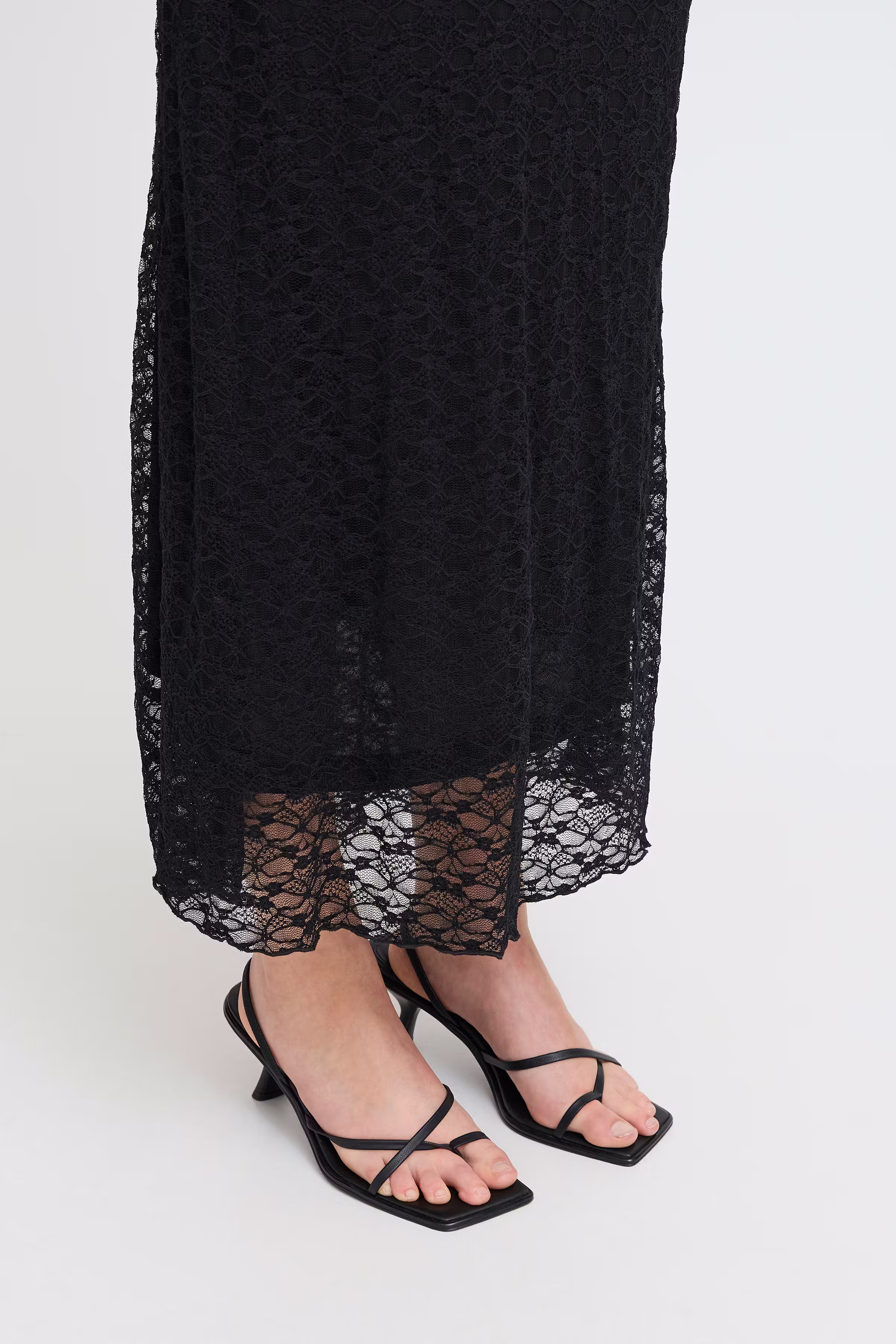 IHPERLA Kleid LOOKBOOK DETAIL 20122179-194008