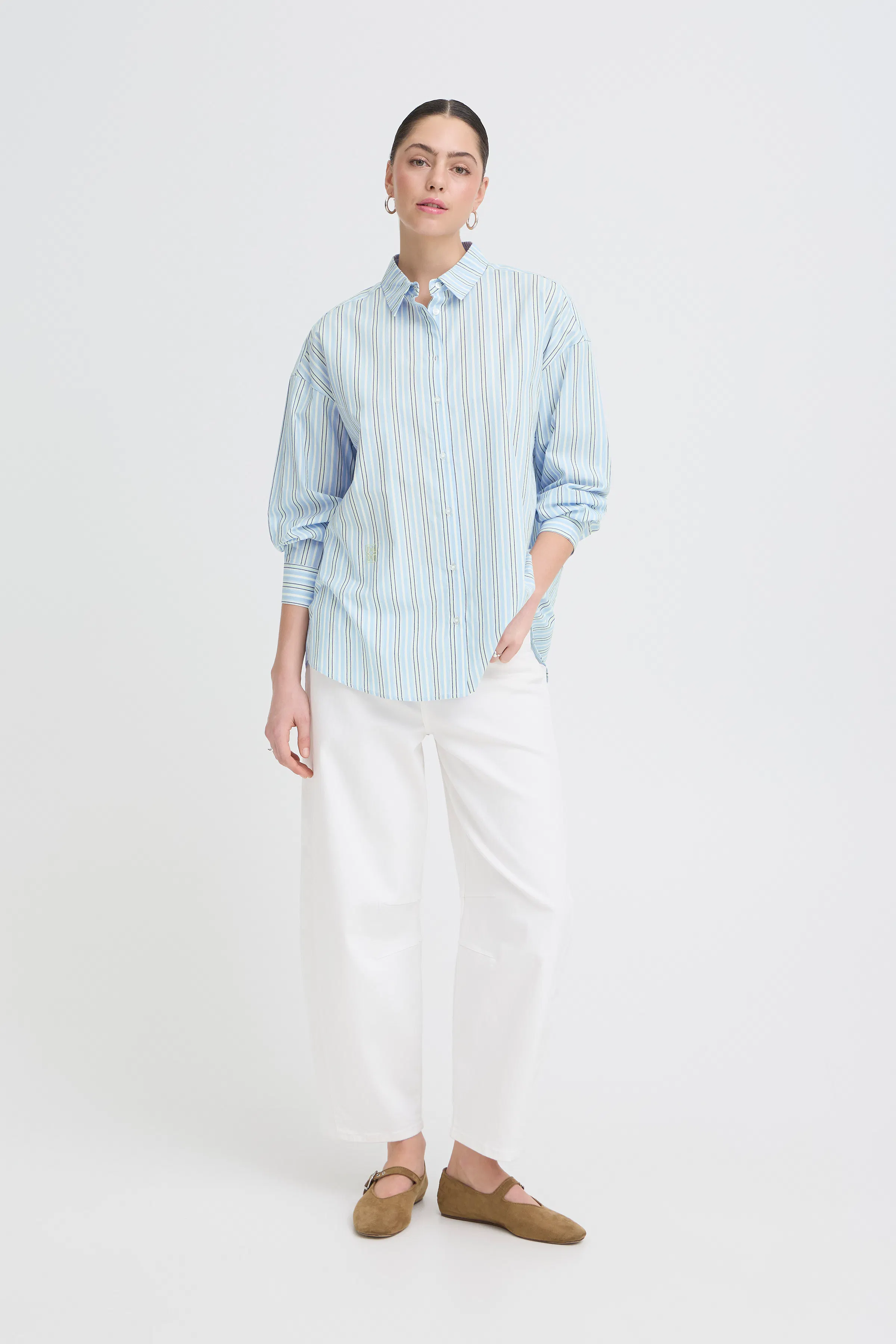 IHSAMIA Hemd LOOKBOOK FRONT 20125406-900005227