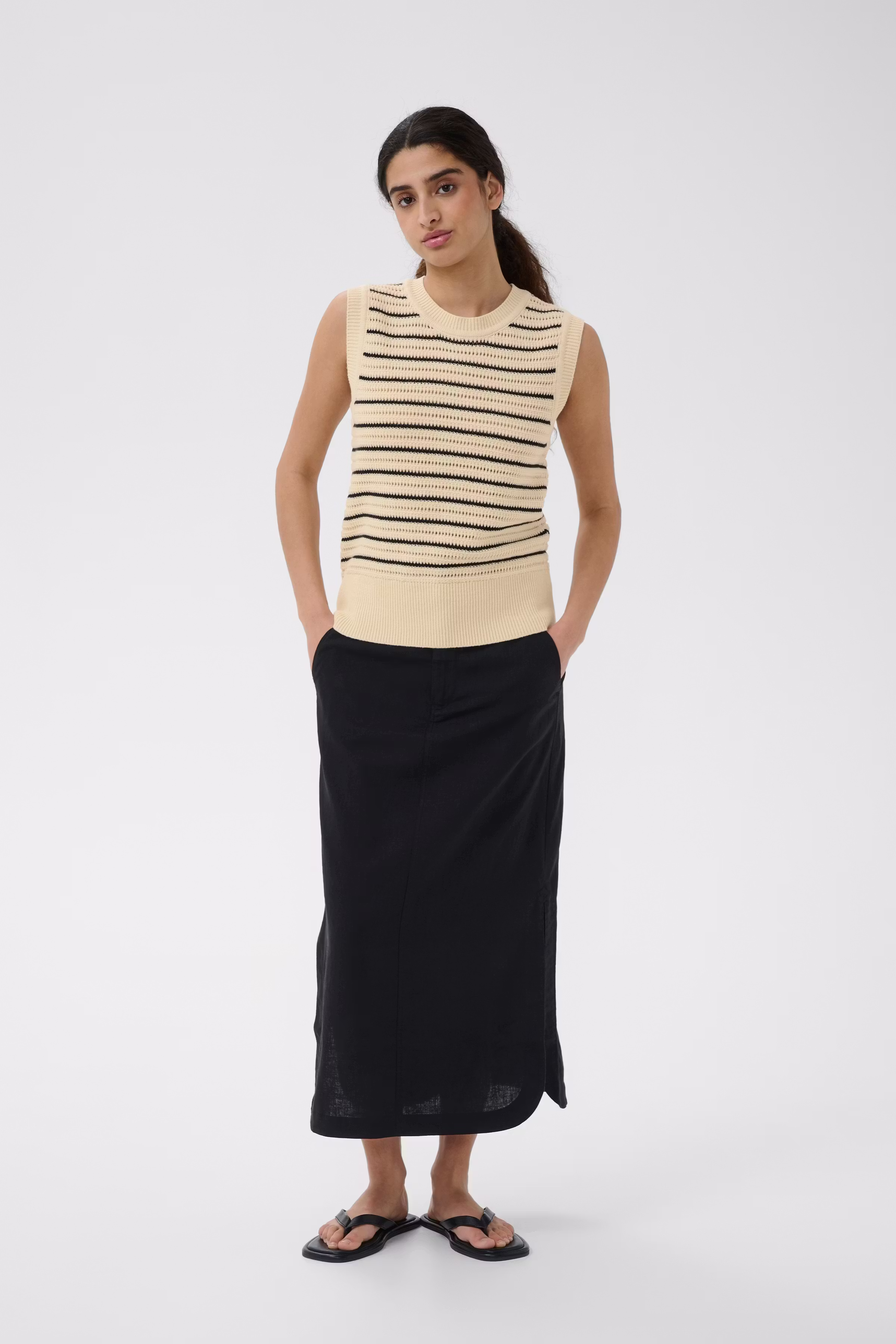 NELLIIW Top LOOKBOOK FRONT 30112521-900004134