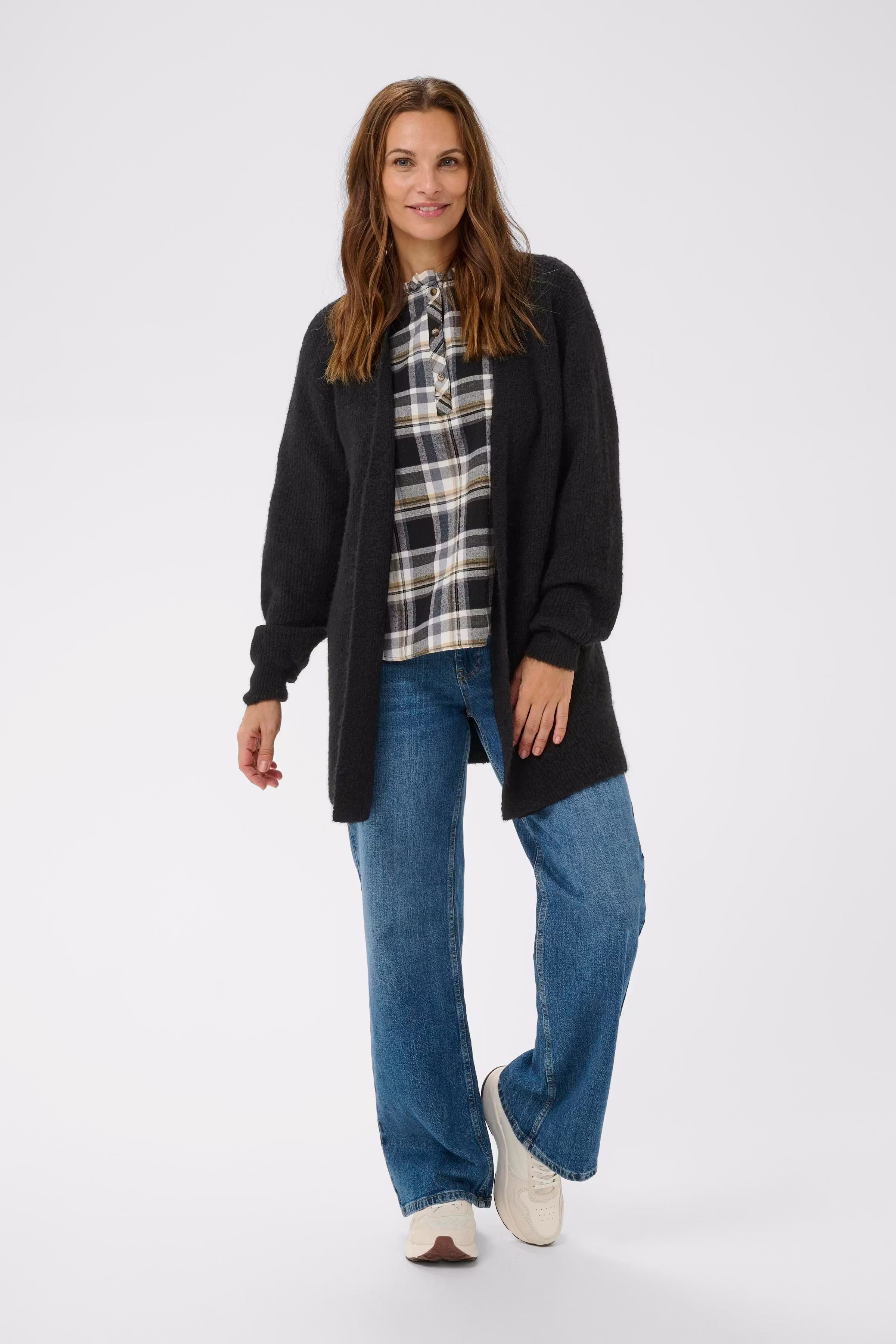 BPamanda Cardigan LOOKBOOK FRONT 40200085-106822