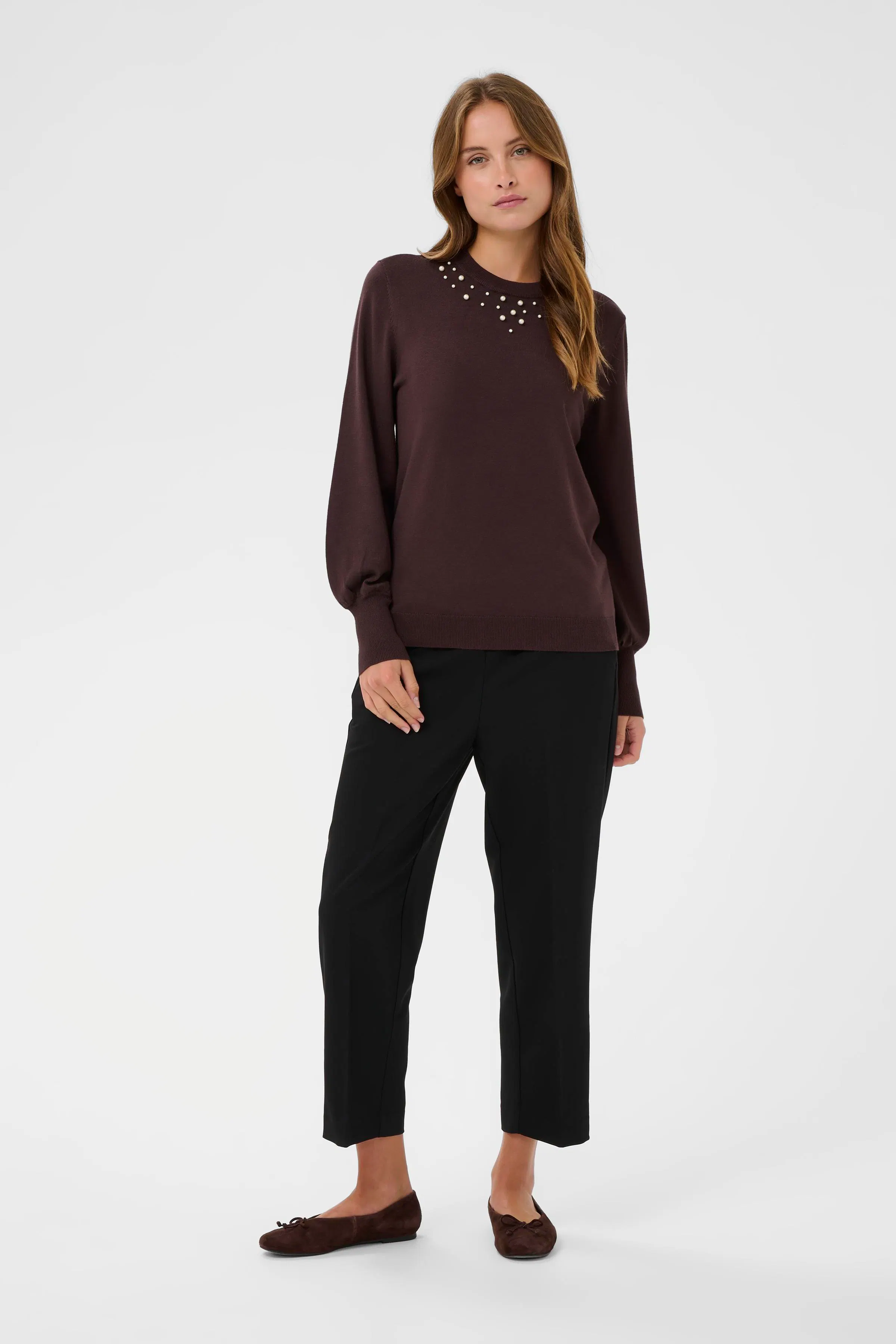 KArihanna Pullover LOOKBOOK FRONT 10510875-191111