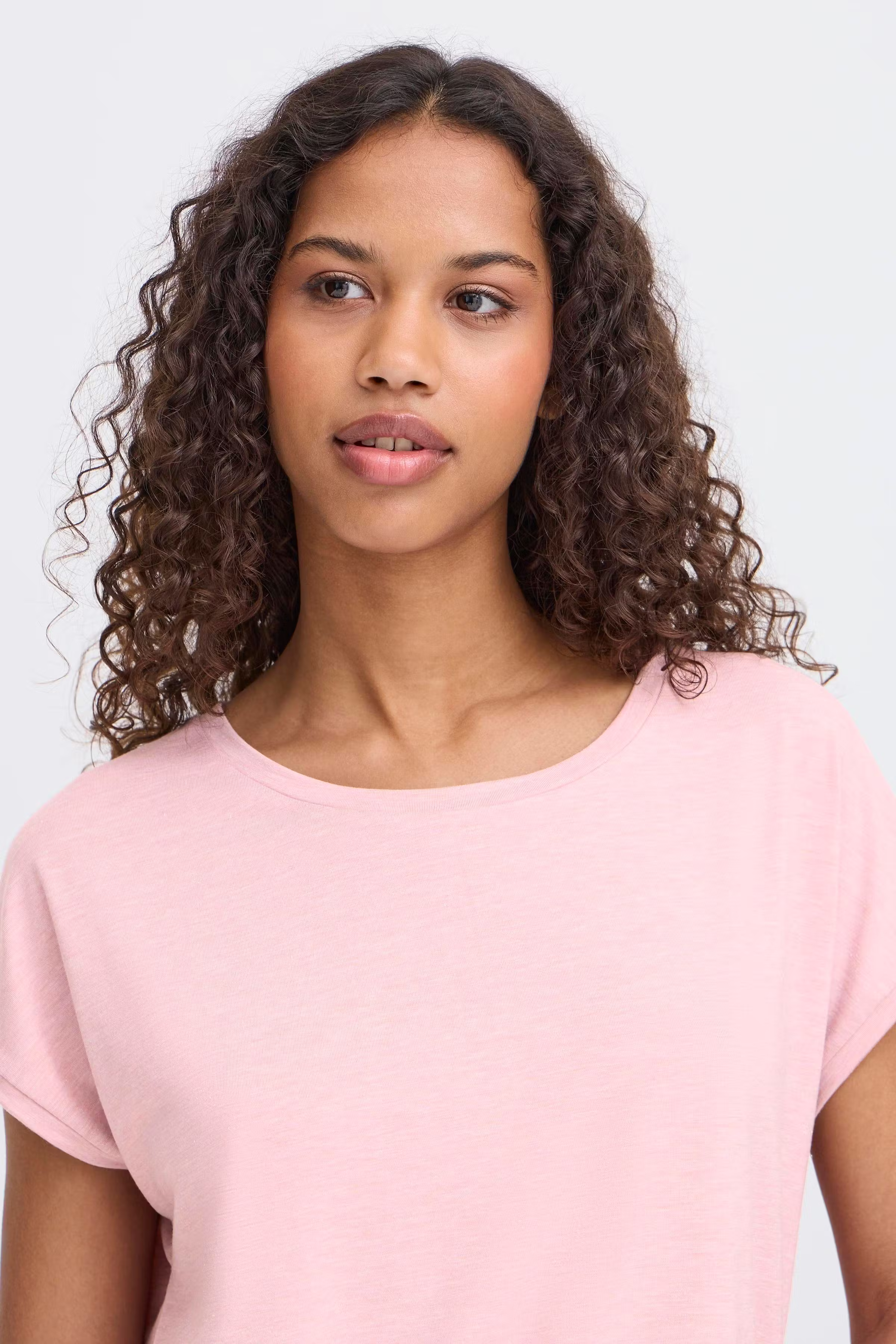 IHREBEL T-shirt LOOKBOOK DETAIL 20109945-151906