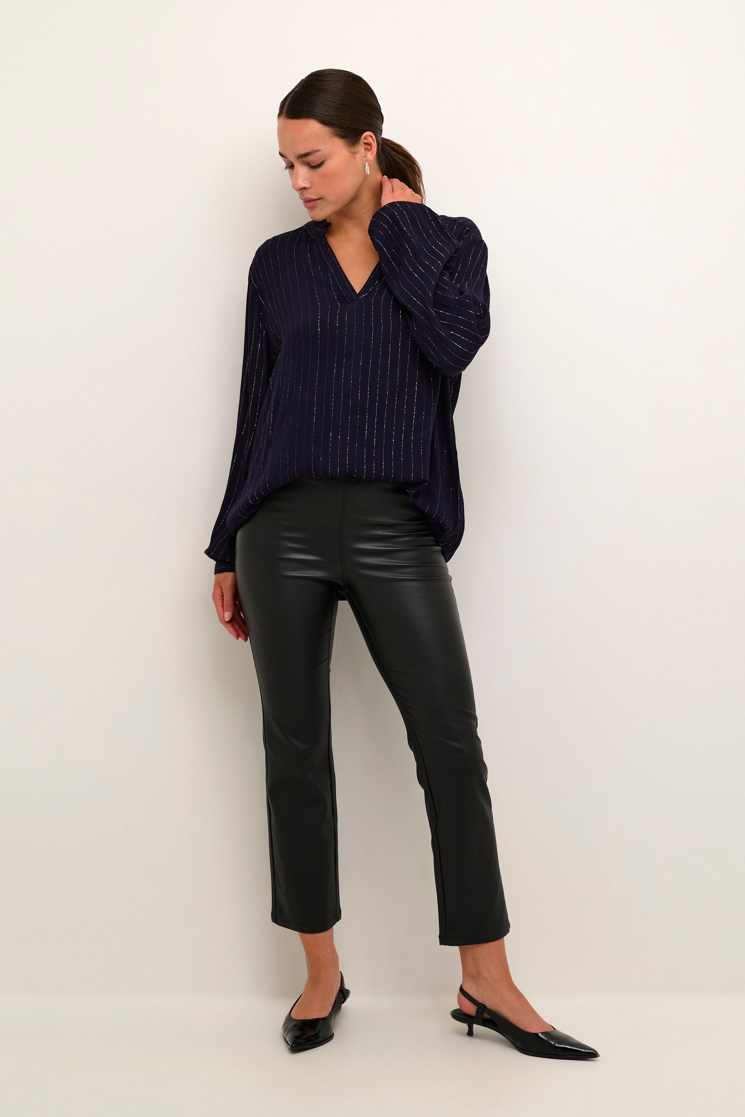 KAada Trousers LOOKBOOK FRONT 10503875-100121