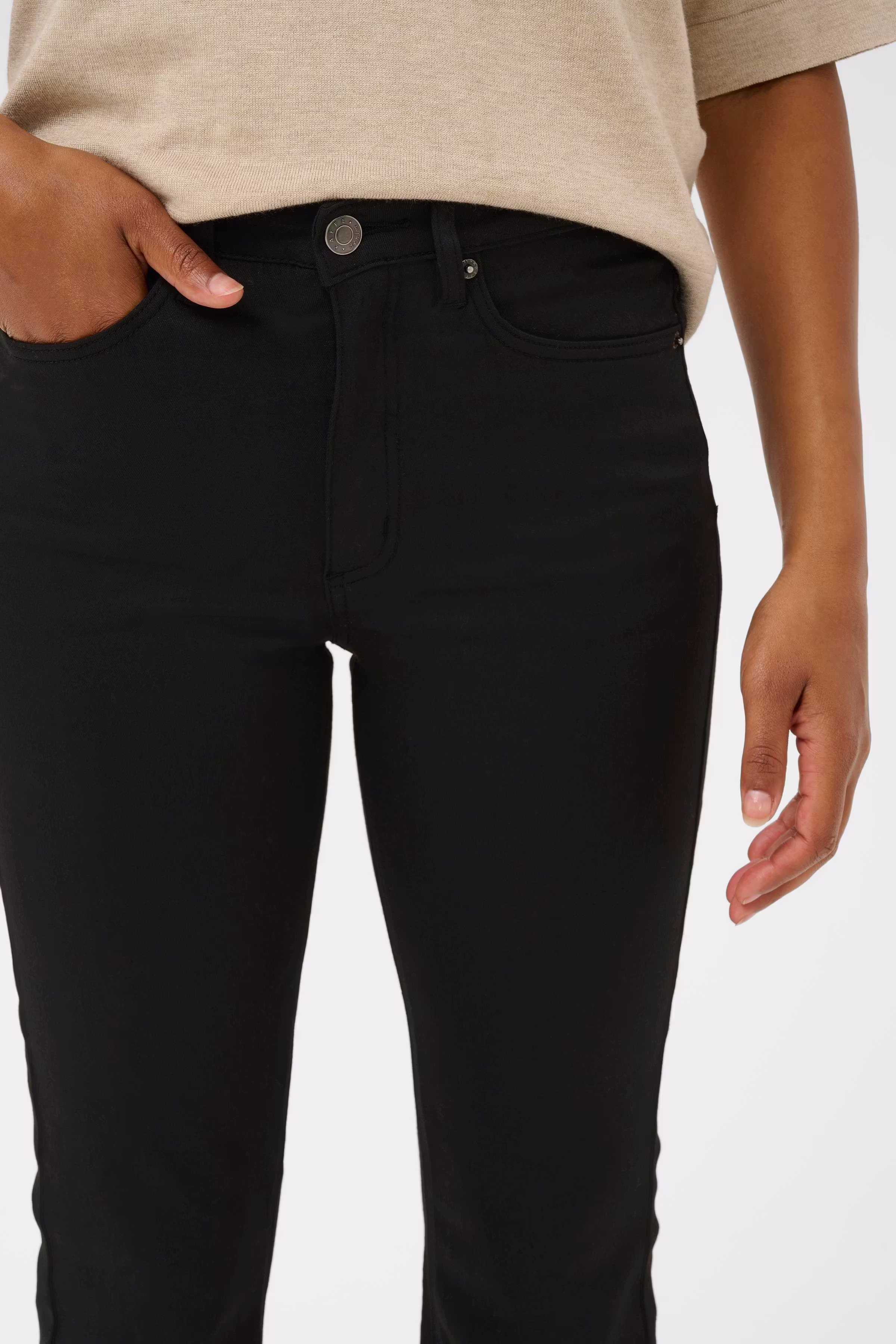 KAforest Jeans LOOKBOOK DETAIL 10510721-100121