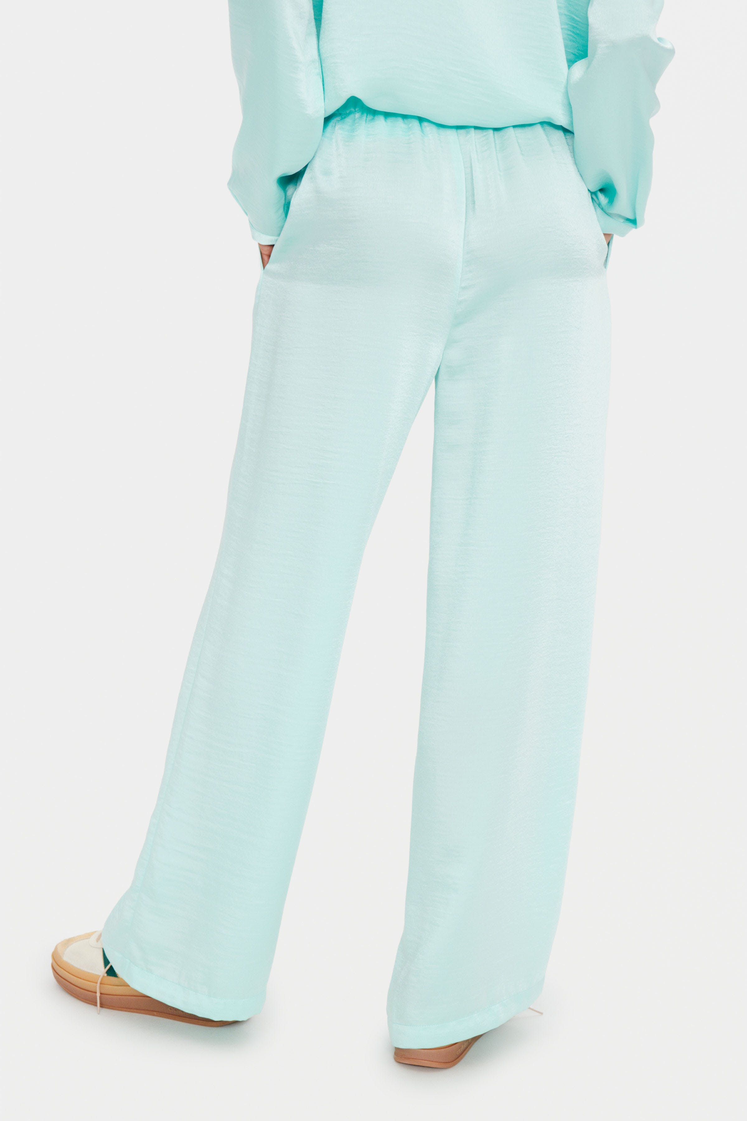 DinneSZ Broek LOOKBOOK BACK 30513209-135309