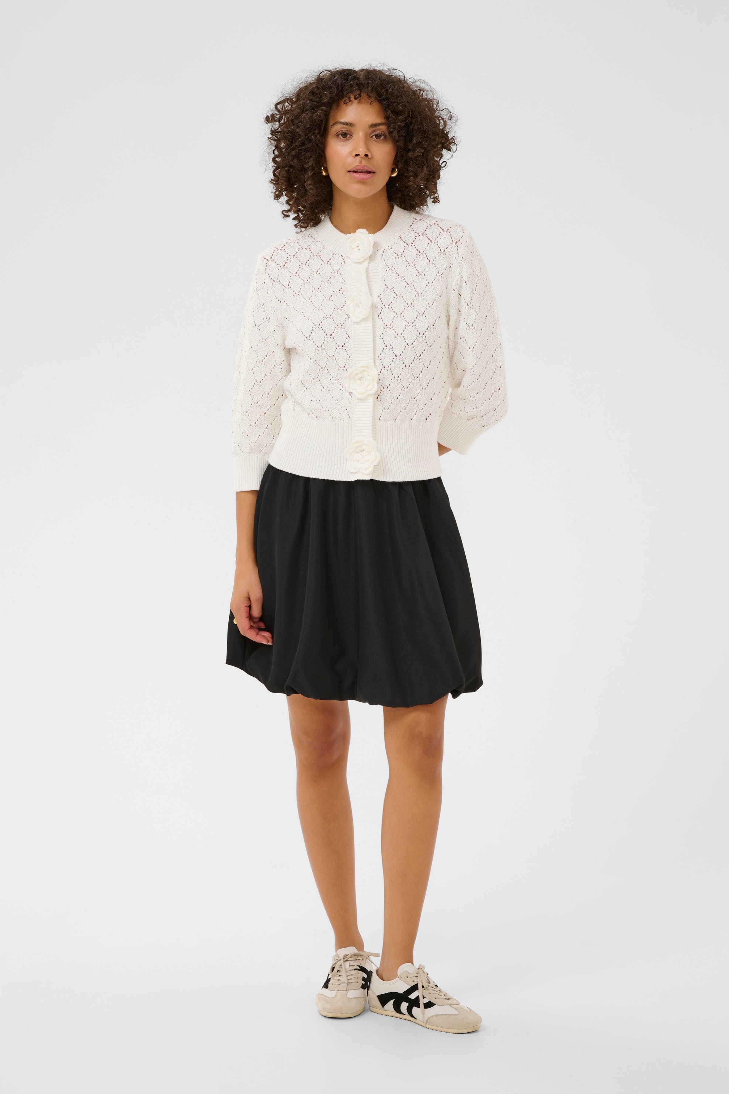 KAkathrine Cardigan LOOKBOOK FRONT 10511240-110602