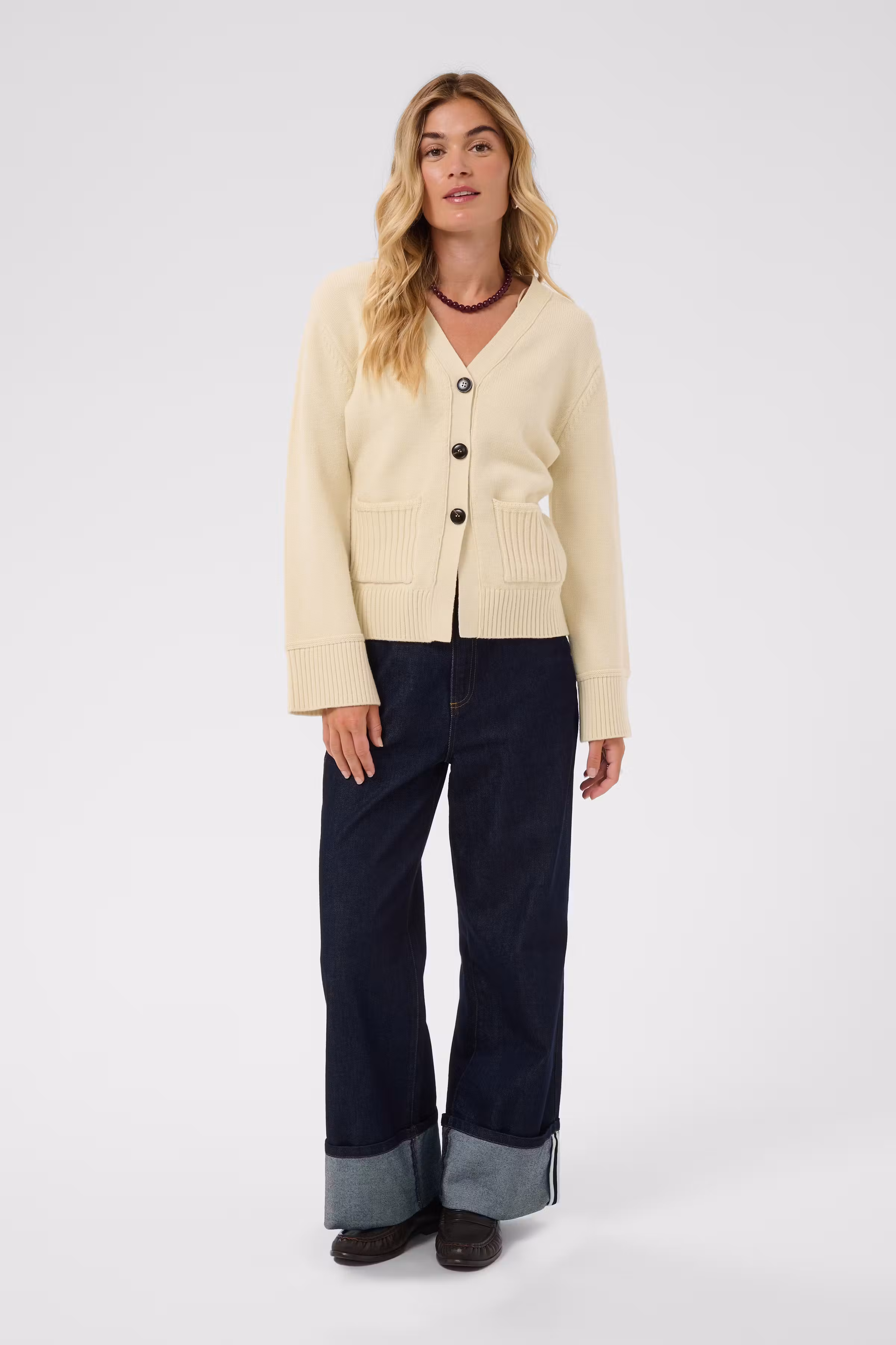 TheresaSZ Cardigan LOOKBOOK FRONT 30515389-1305131