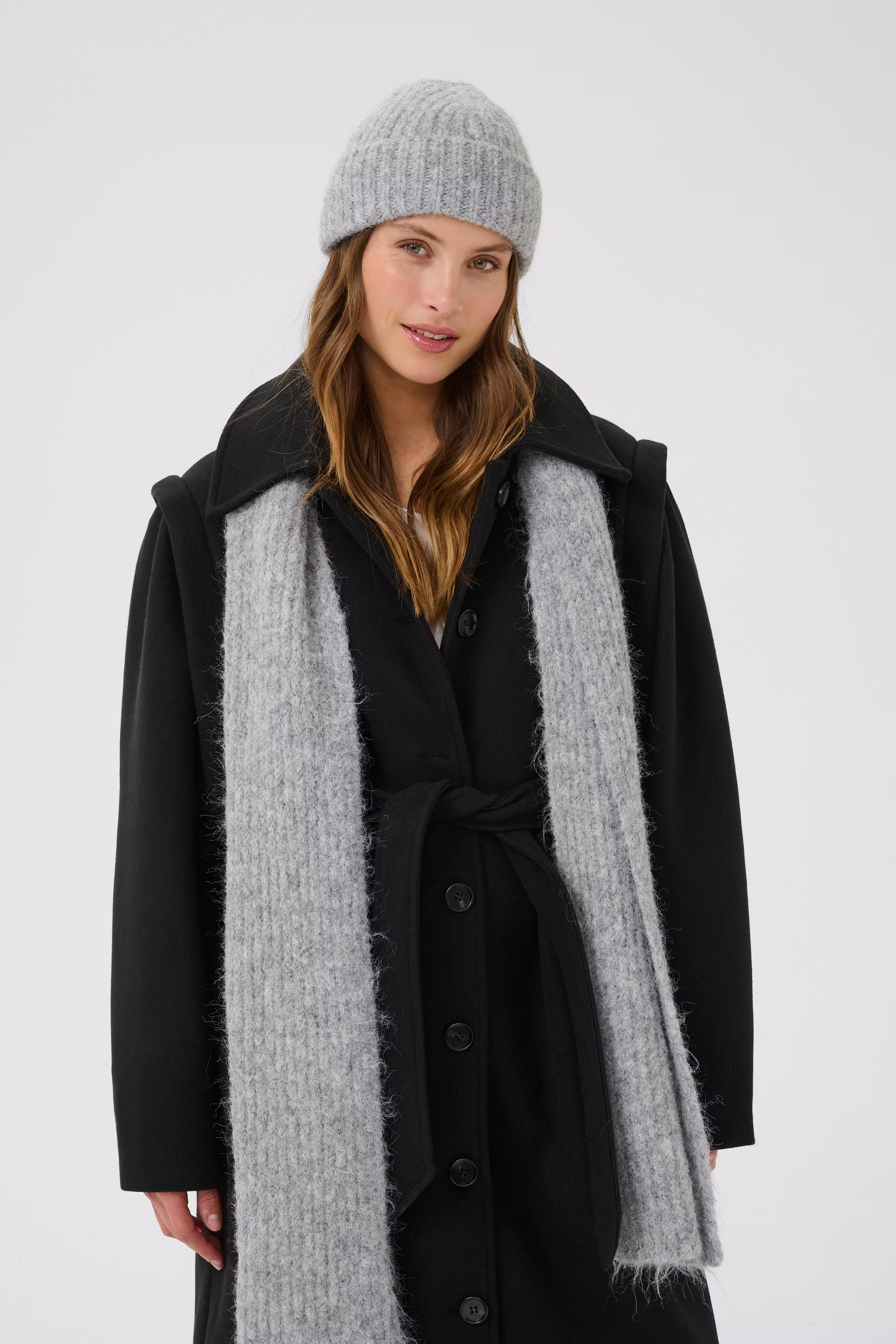 KAhenry Hatt LOOKBOOK FRONT 10510407-100123