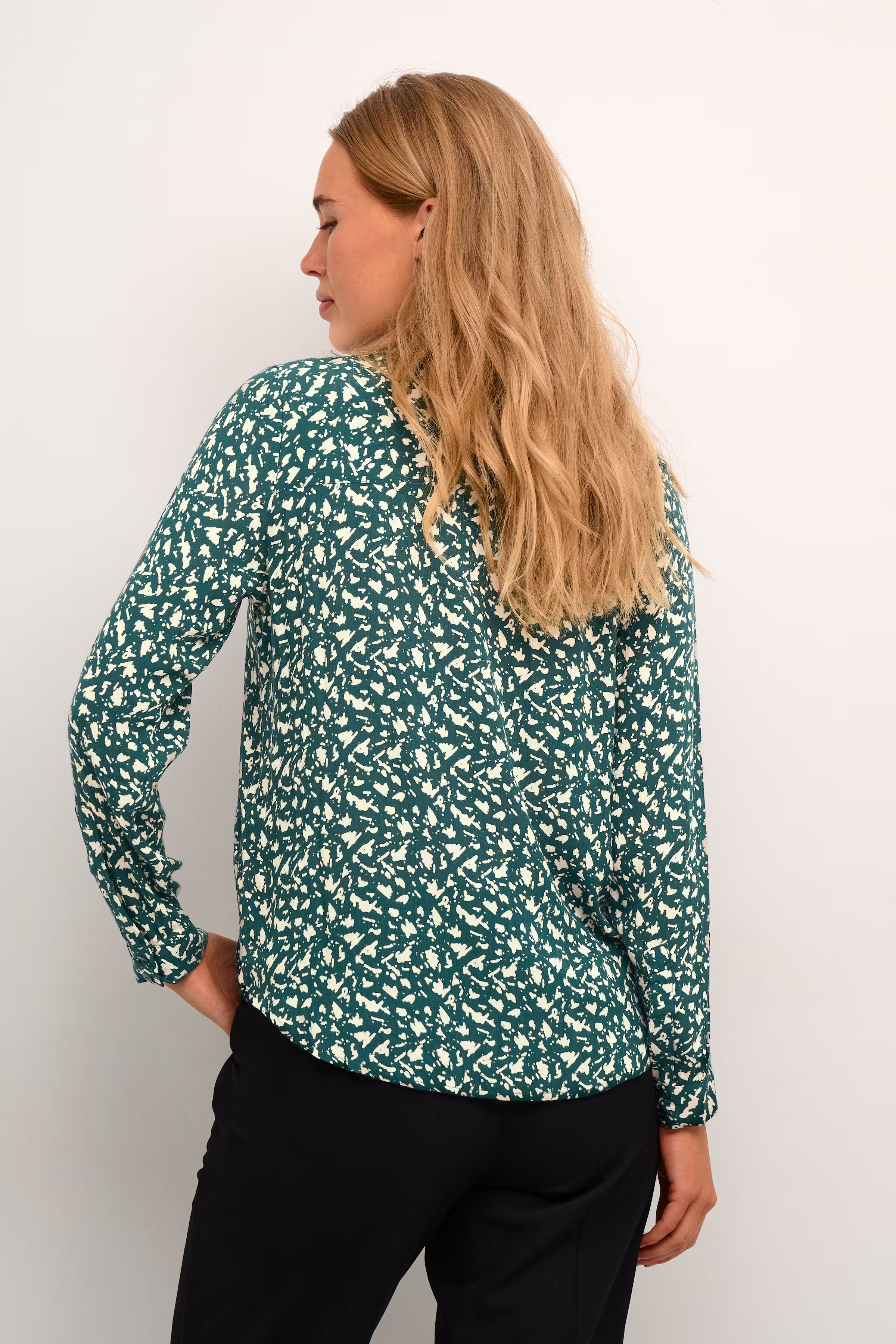 KAlene Bluse LOOKBOOK BACK 10508492-105673