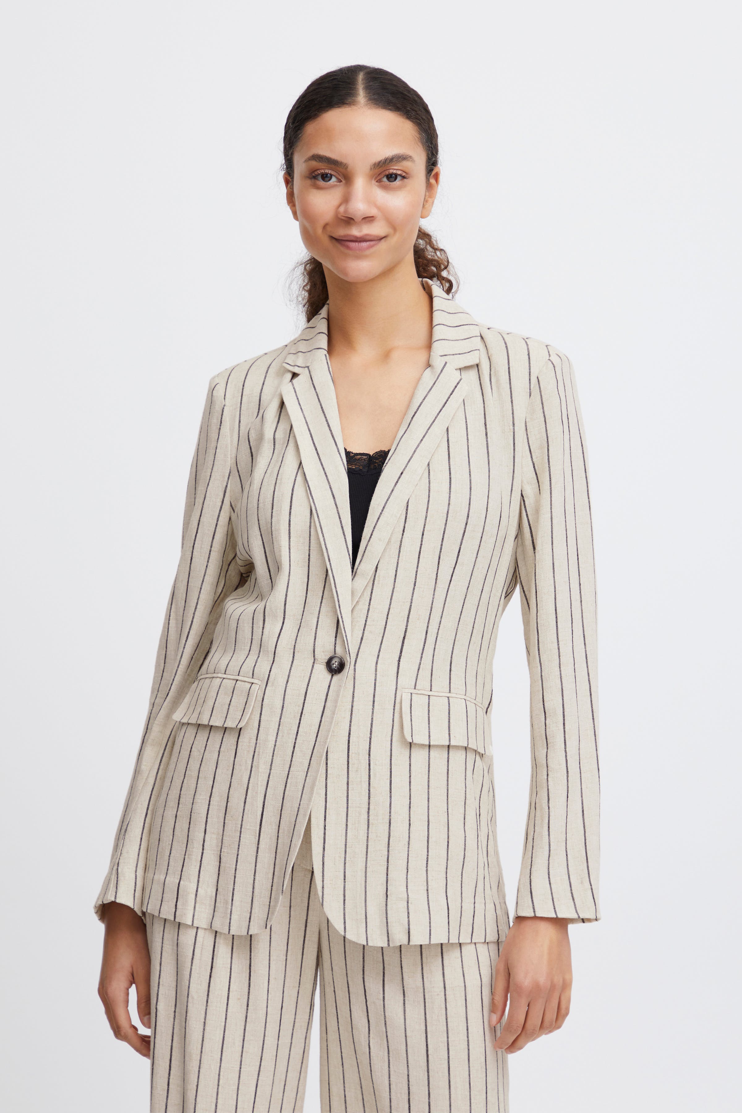 BYJOHANNA Blazer LOOKBOOK FRONT 20814850-203201